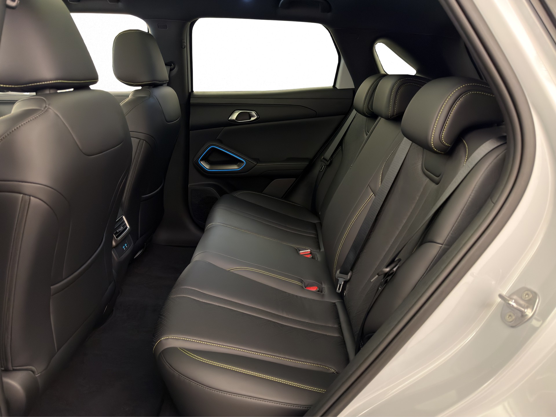 BYD Atto 2 DM-i Boost-image-11