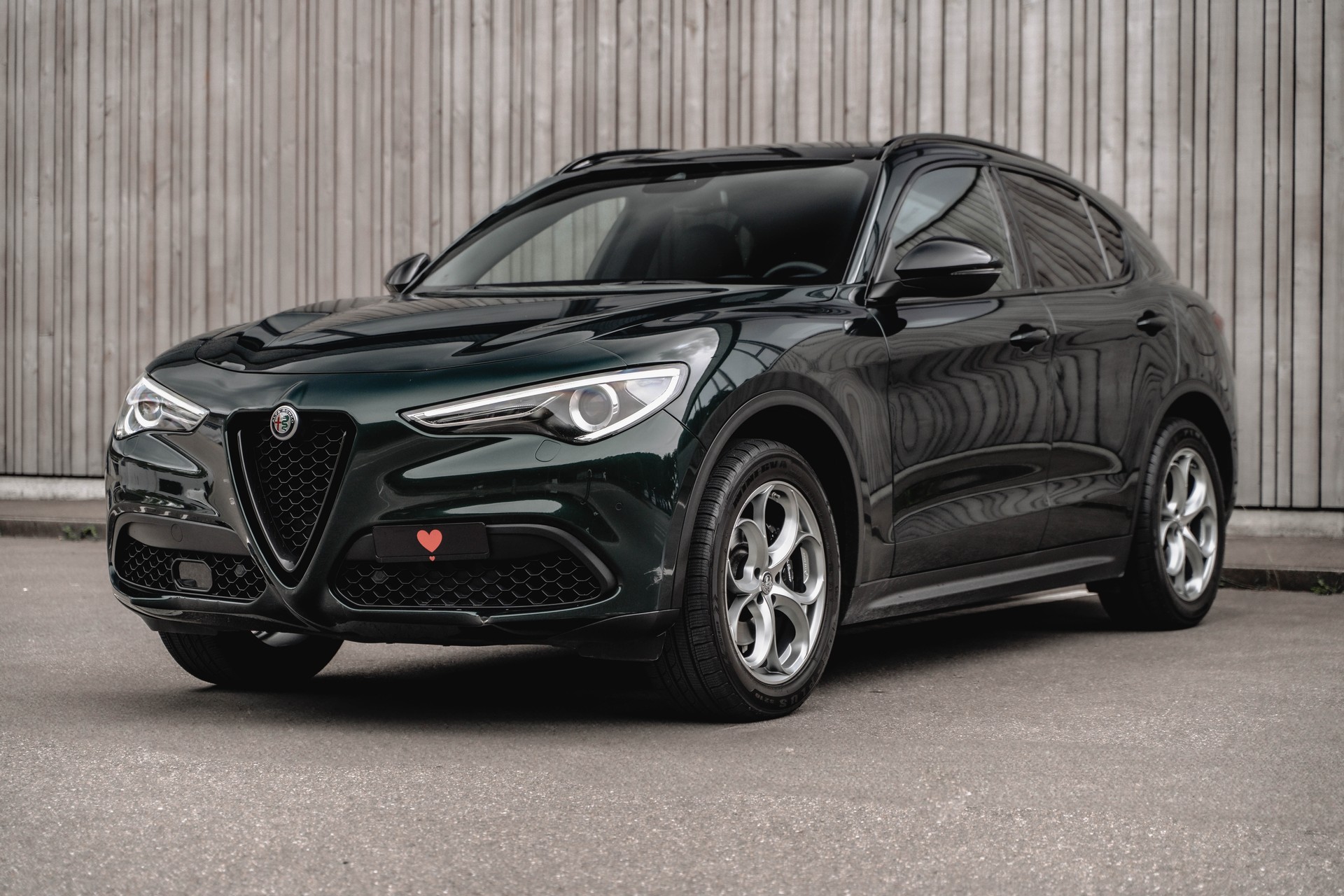 ALFA ROMEO Stelvio 2.2 JTDM Sport Q4 Automatic * FRISCH AB MFK * TOP GEPFLEGTES FAHRZEUG * WP & ZR ERSETZT *-image-0