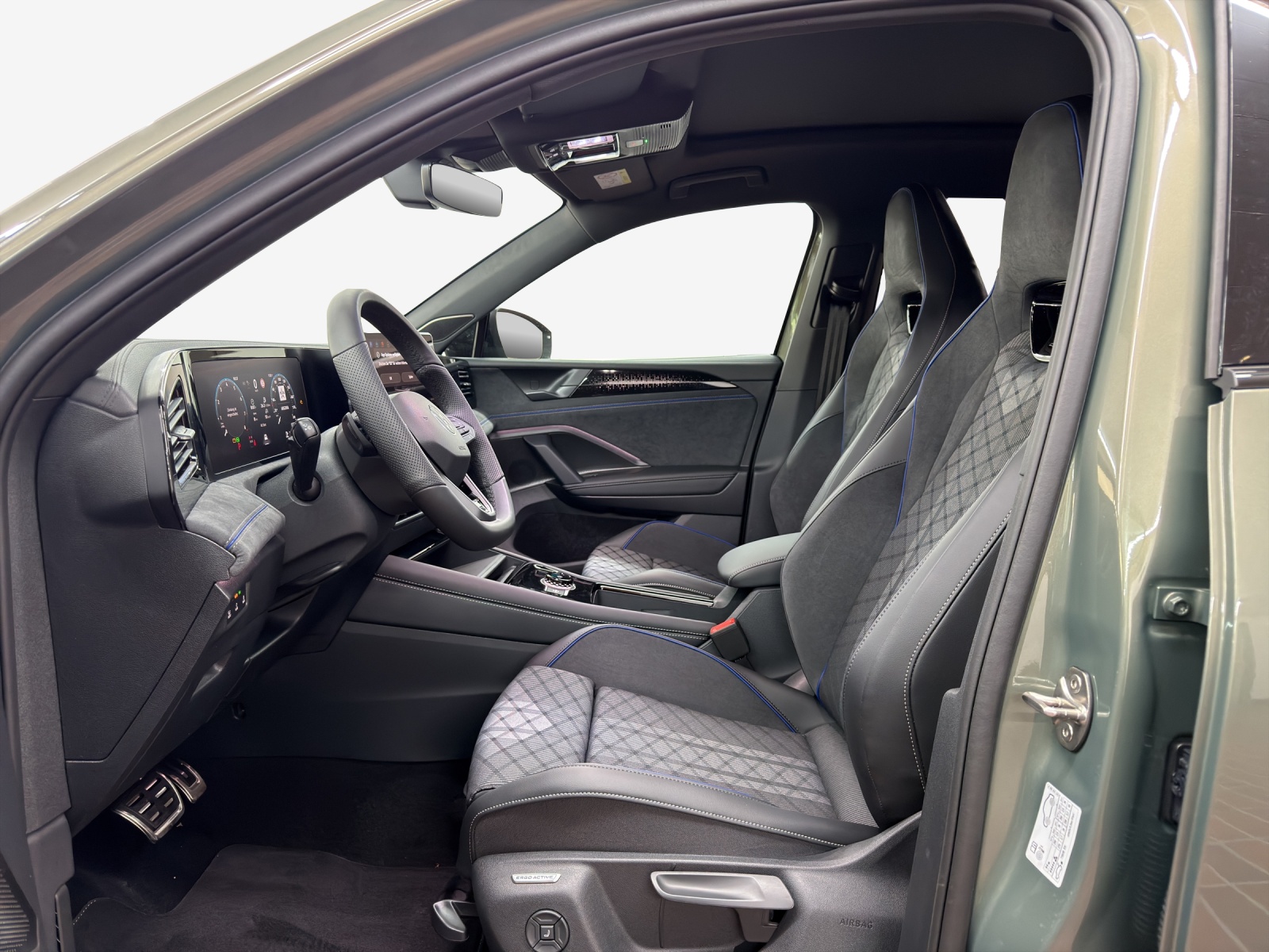 VW Tiguan 2.0 TSI DSG R-Line 4Motion-image-7