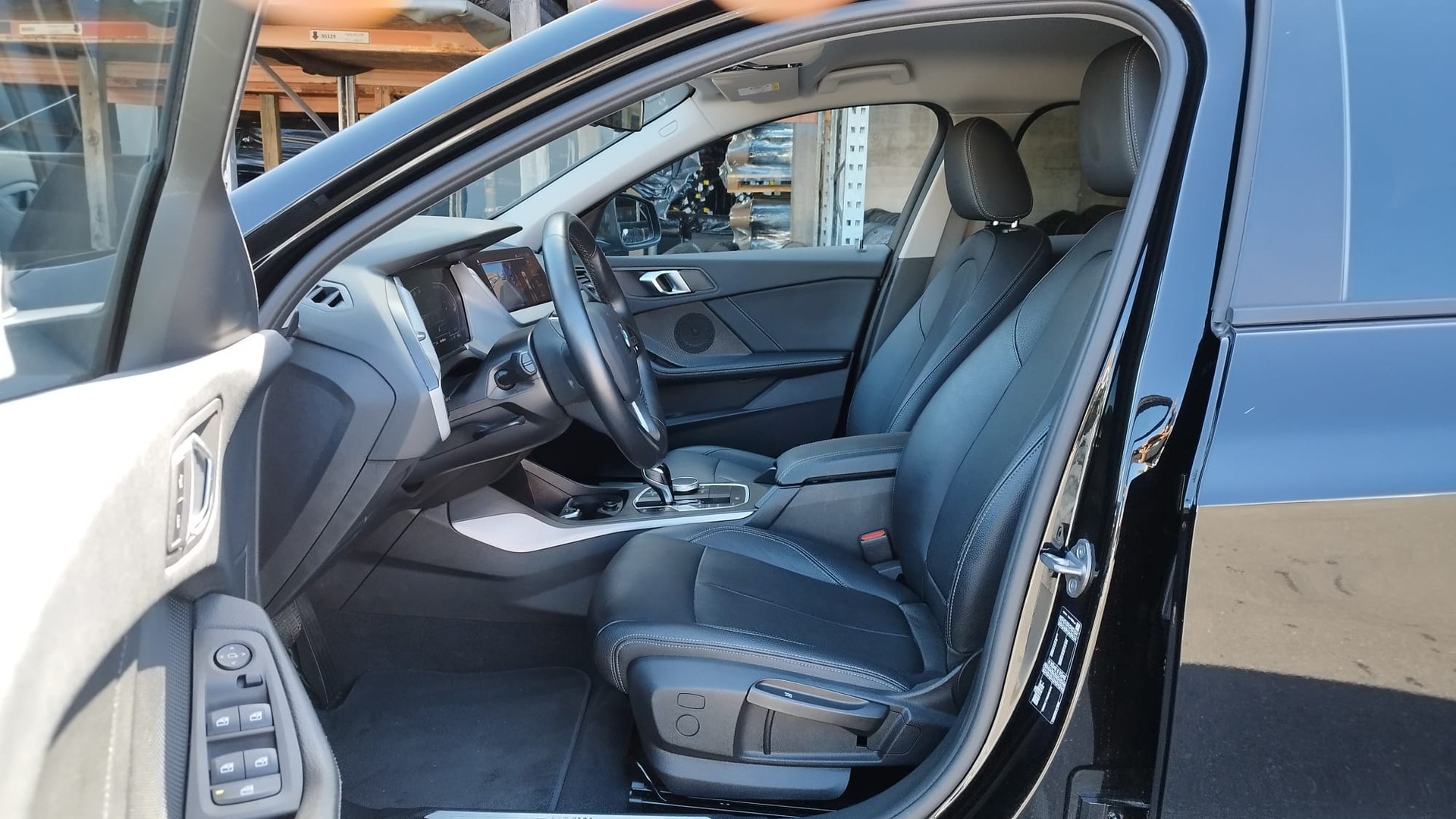 BMW 118i Steptronic-image-11