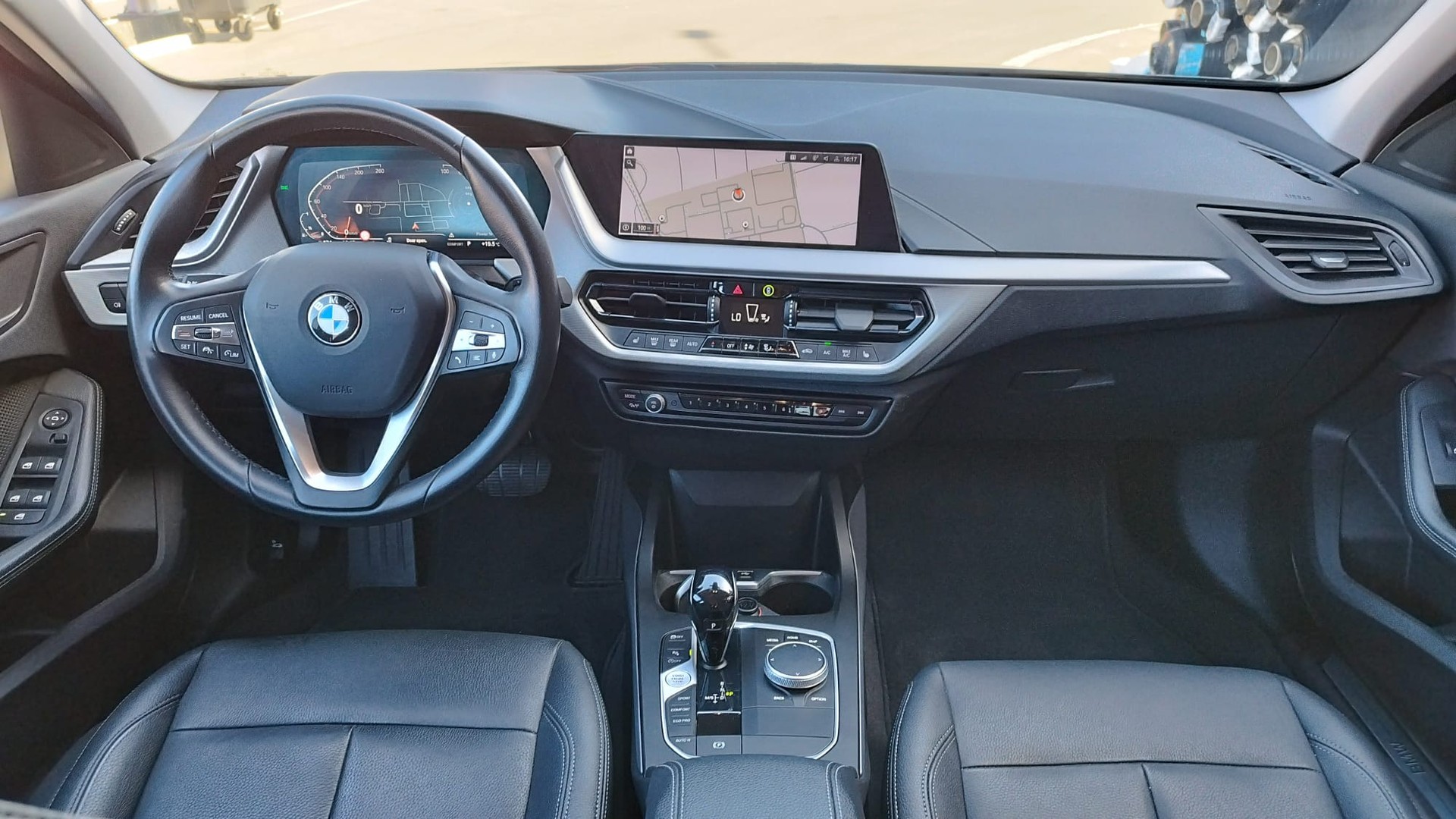 BMW 118i Steptronic-image-10