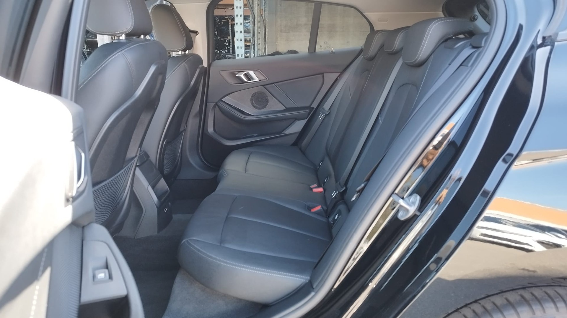 BMW 118i Steptronic-image-15