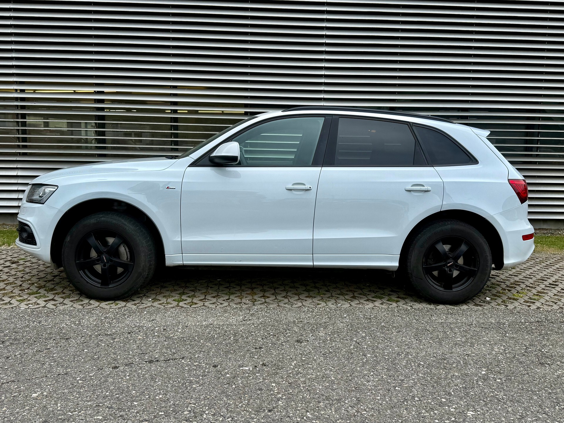 AUDI Q5 2.0 TDI quattro S-tronic S-Line-image-7