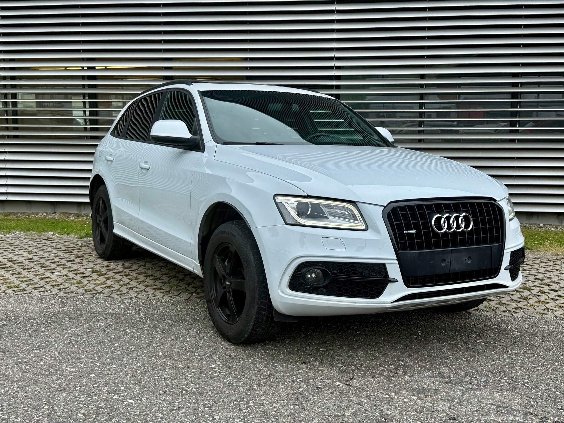 AUDI Q5 2.0 TDI quattro S-tronic S-Line-image-0