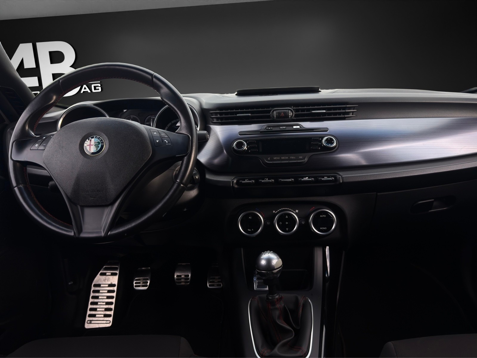 ALFA ROMEO Giulietta 1750 TBi Quadrifoglio Verde mit 235 PS-image-10