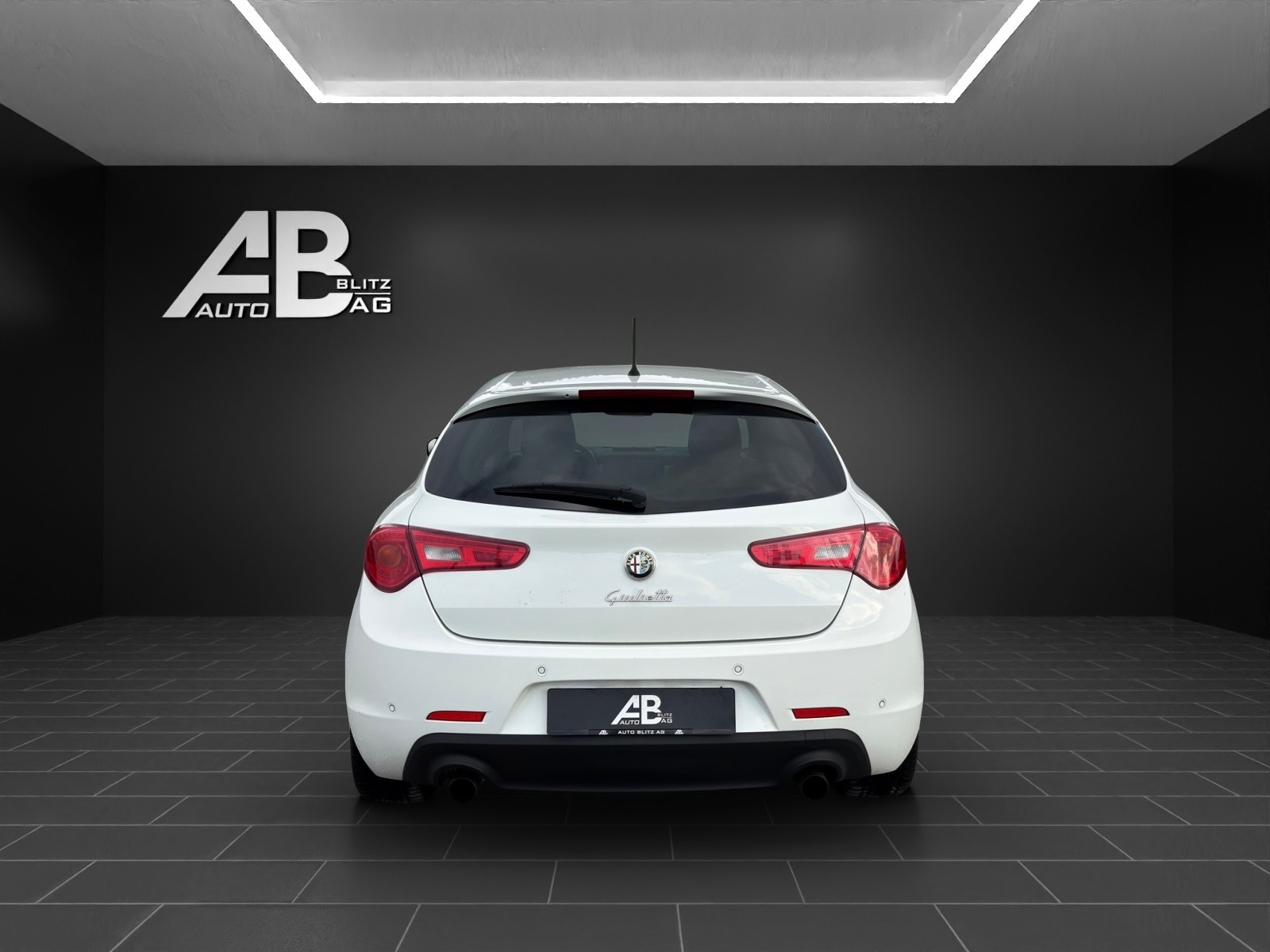 ALFA ROMEO Giulietta 1750 TBi Quadrifoglio Verde mit 235 PS-image-3