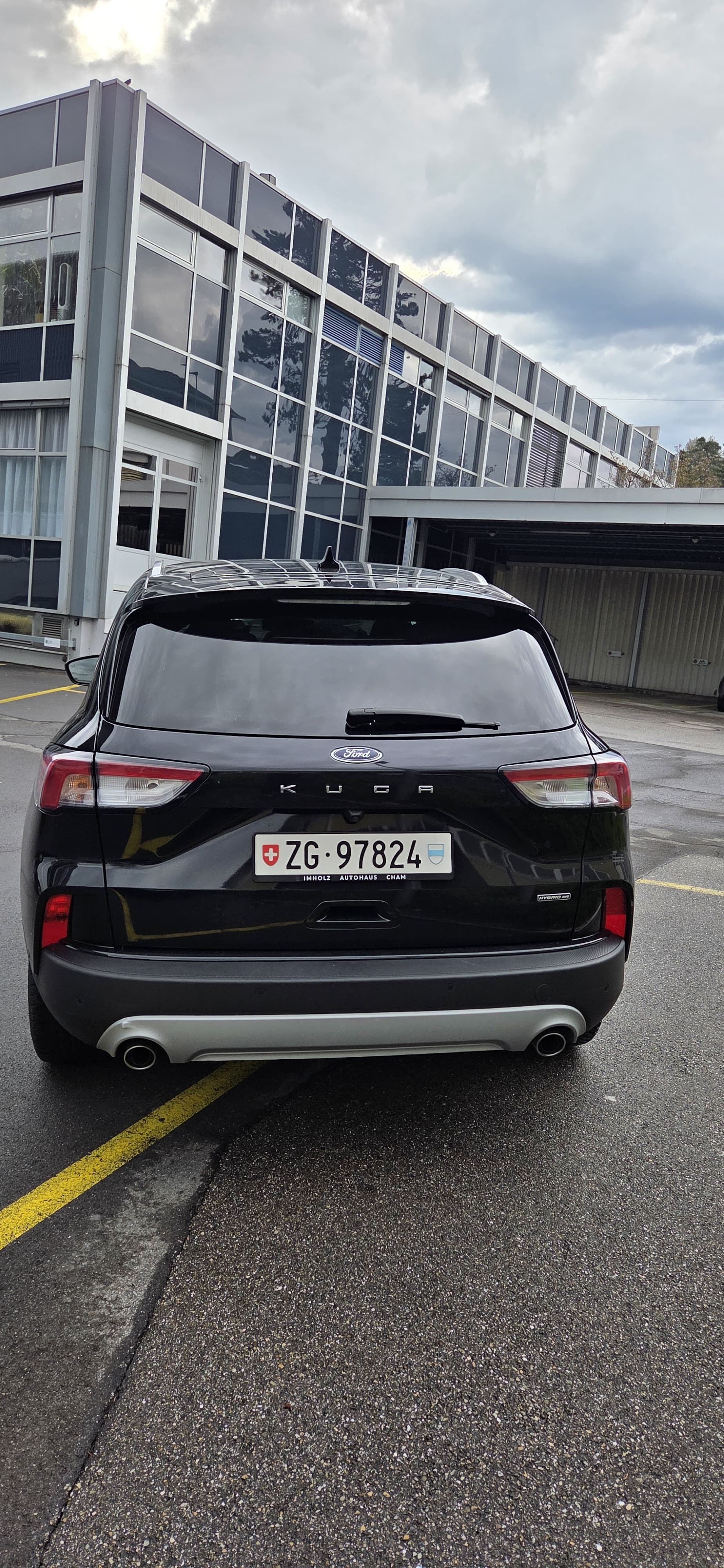 FORD Kuga 2.5 FHEV 4x4-image-3