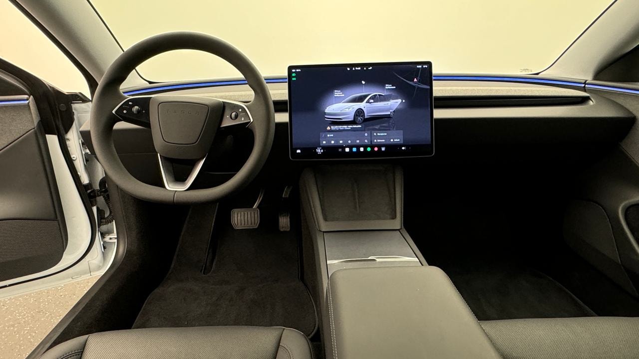TESLA Model 3 Long Range RWD-image-5