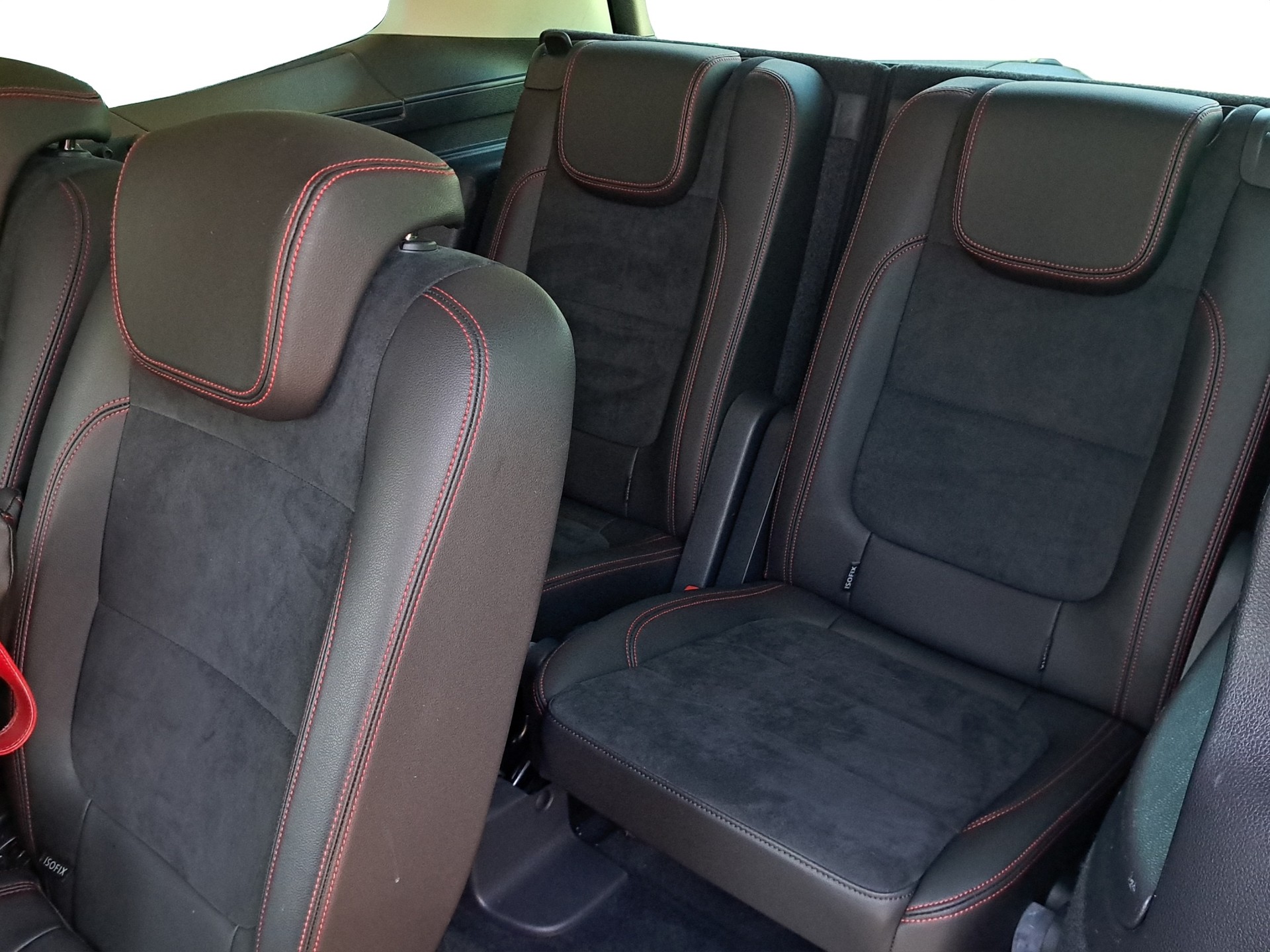SEAT Alhambra 1.4 TSI DSG SWISS FR2 7-Plätzer Anhängerkupplung-image-9