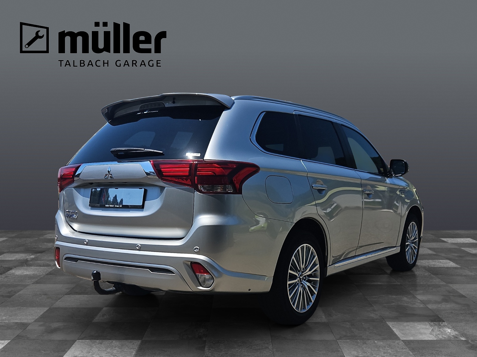 MITSUBISHI Outlander 2.4 PHEV Diamond 4WD Automat inkl. AHK-image-3
