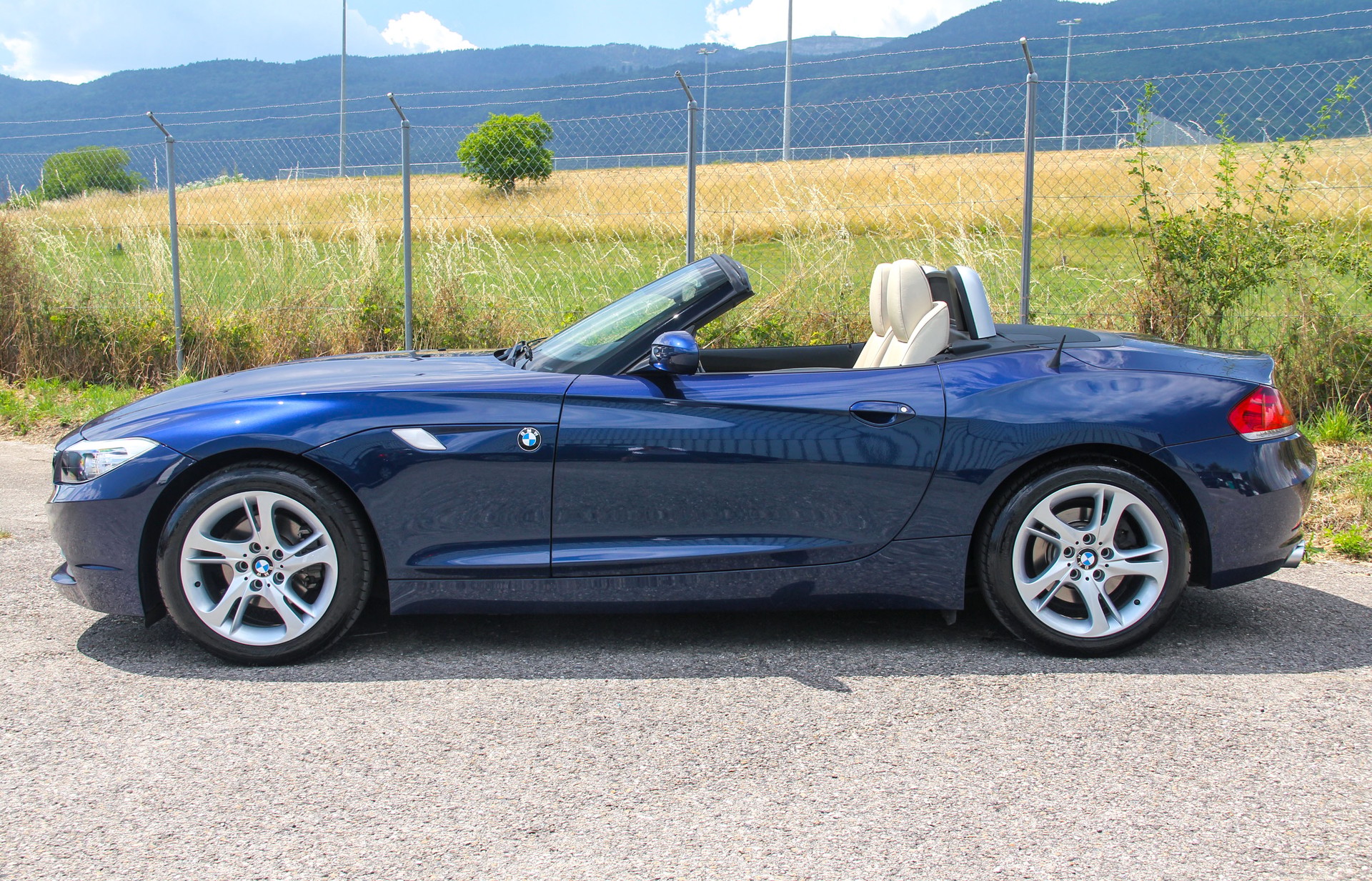 BMW Z4 sDrive23i 🇩🇪 ⭐⭐⭐⭐⭐-image-24
