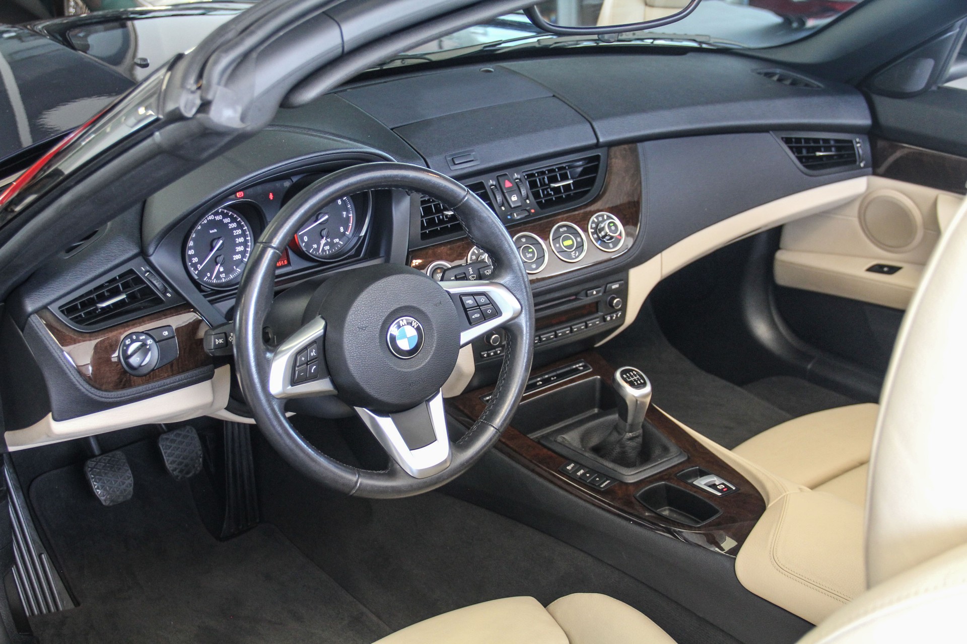 BMW Z4 sDrive23i 🇩🇪 ⭐⭐⭐⭐⭐-image-4
