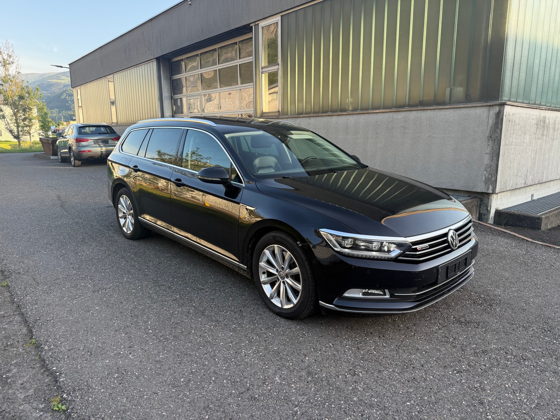 VW Passat Variant 2.0 TDI BMT High. DSG 4Motion-image-8