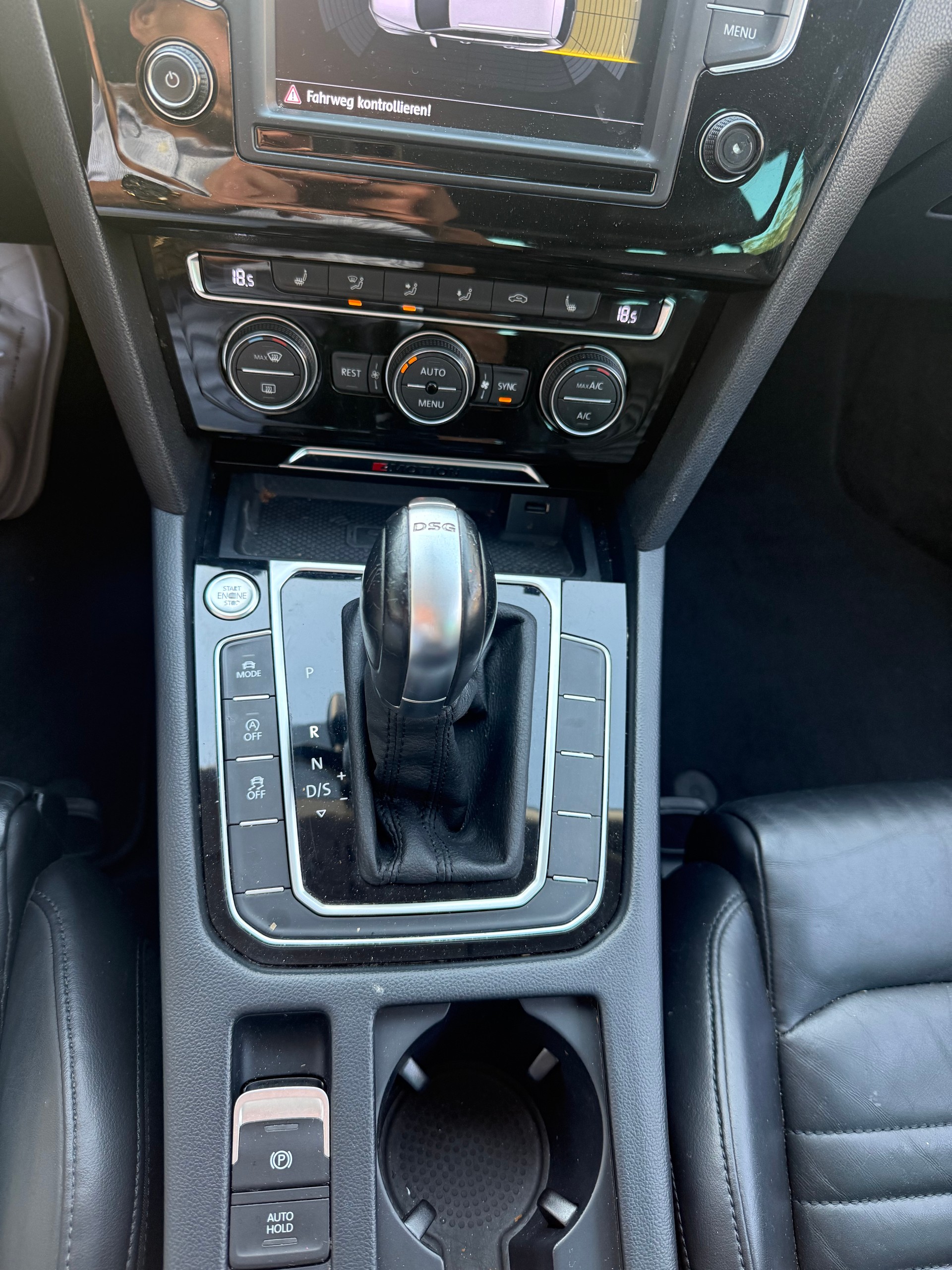 VW Passat Variant 2.0 TDI BMT High. DSG 4Motion-image-13
