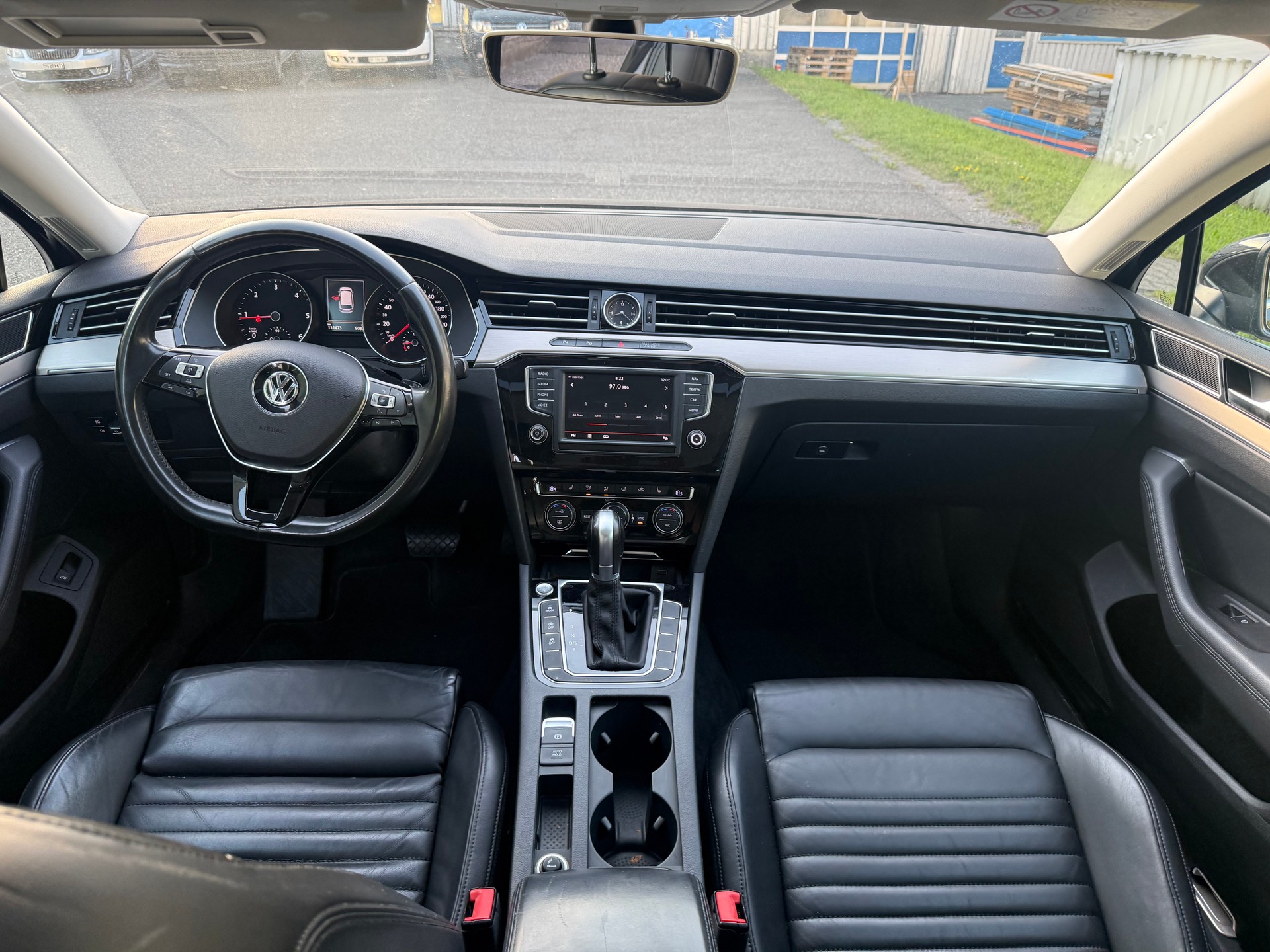 VW Passat Variant 2.0 TDI BMT High. DSG 4Motion-image-11