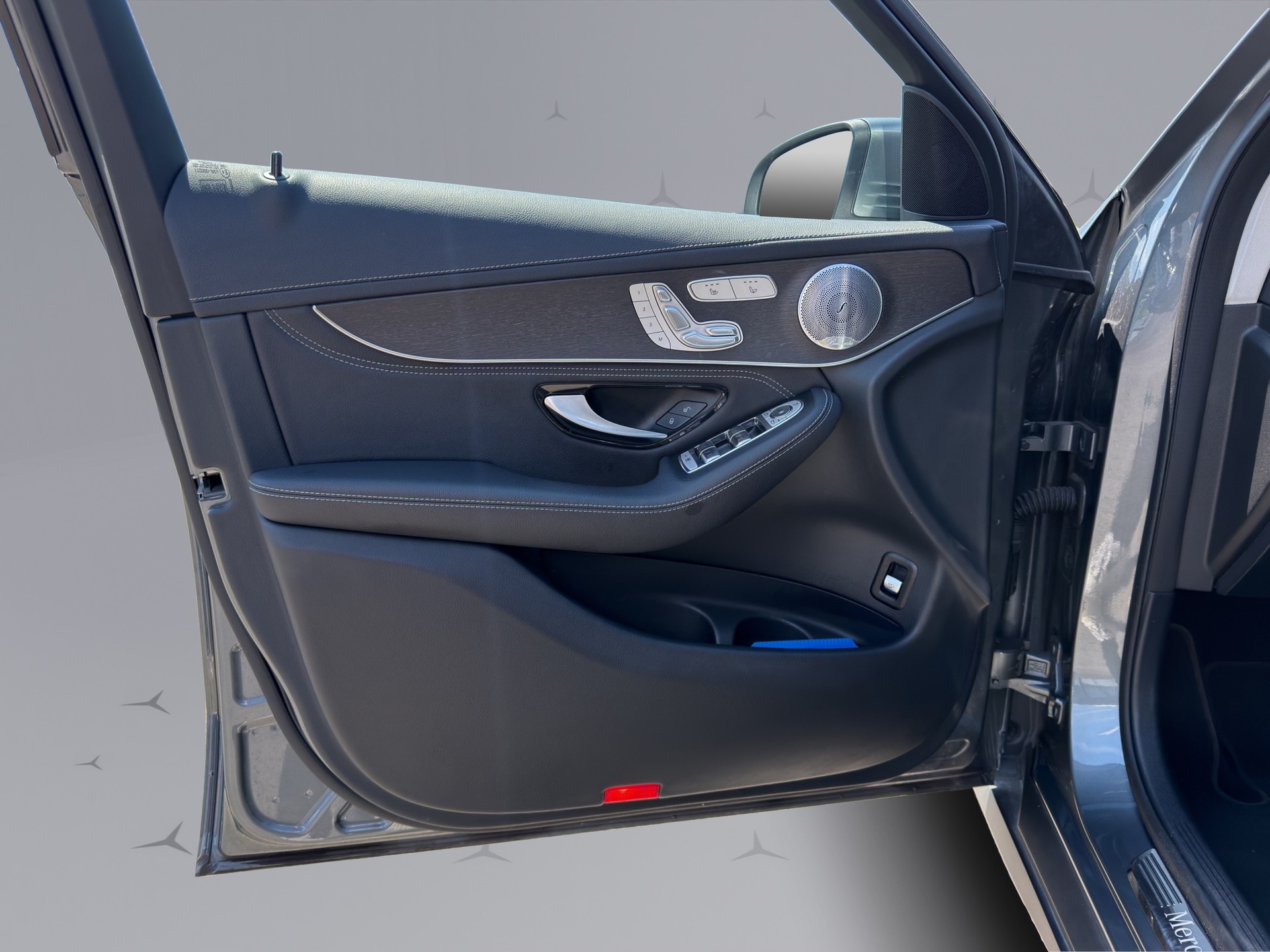 MERCEDES-BENZ GLC 300 4m-image-18