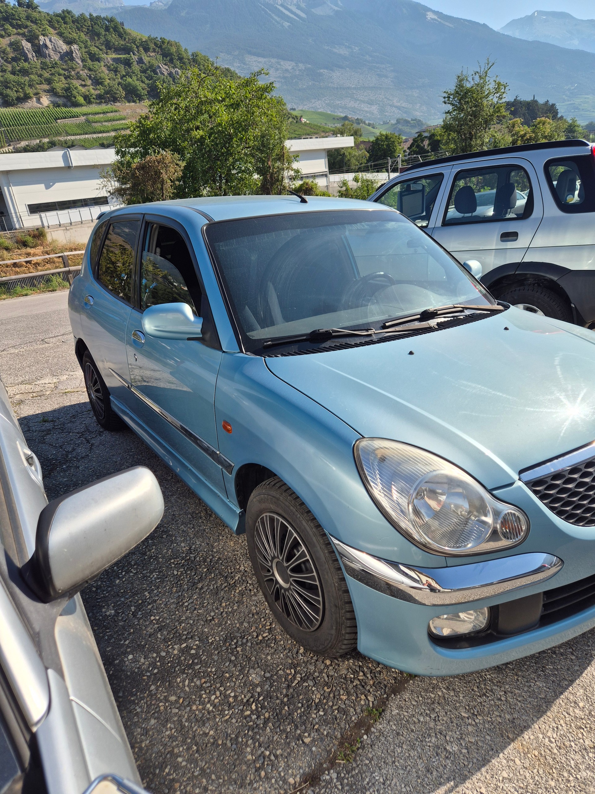 DAIHATSU Sirion 1.3 4x4 V-Line-image-13
