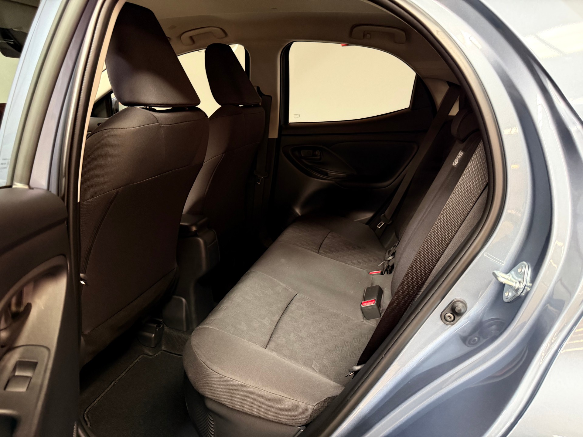 TOYOTA NEW Yaris 1.5 Comfort e-CVT-image-12