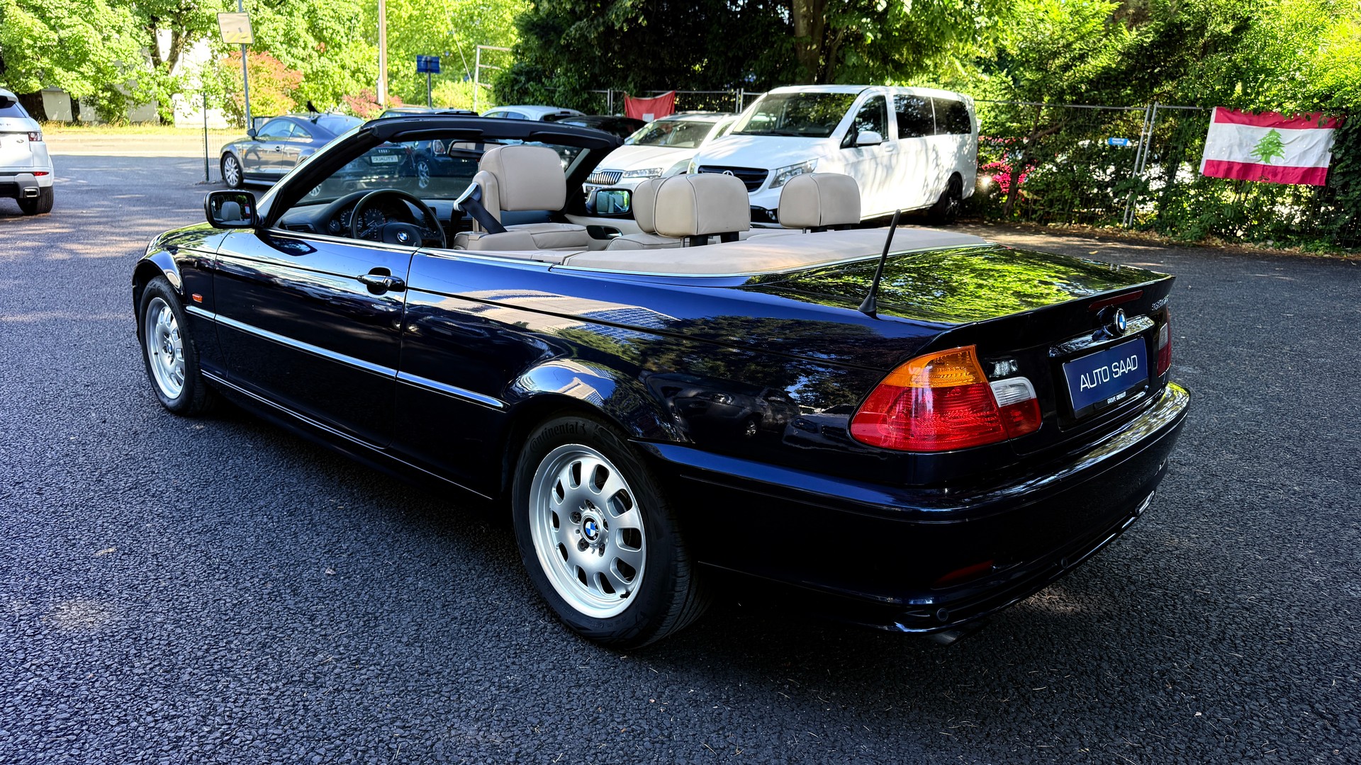 BMW 320Ci Cabriolet-image-11