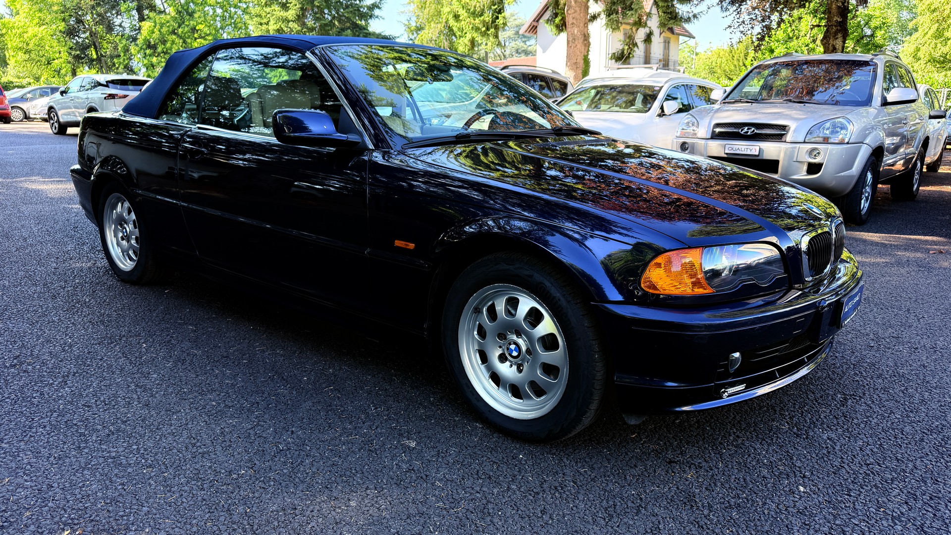 BMW 320Ci Cabriolet-image-2
