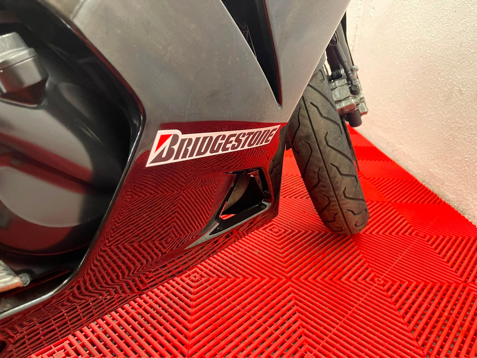 KAWASAKI Ninja 250 R-image-12