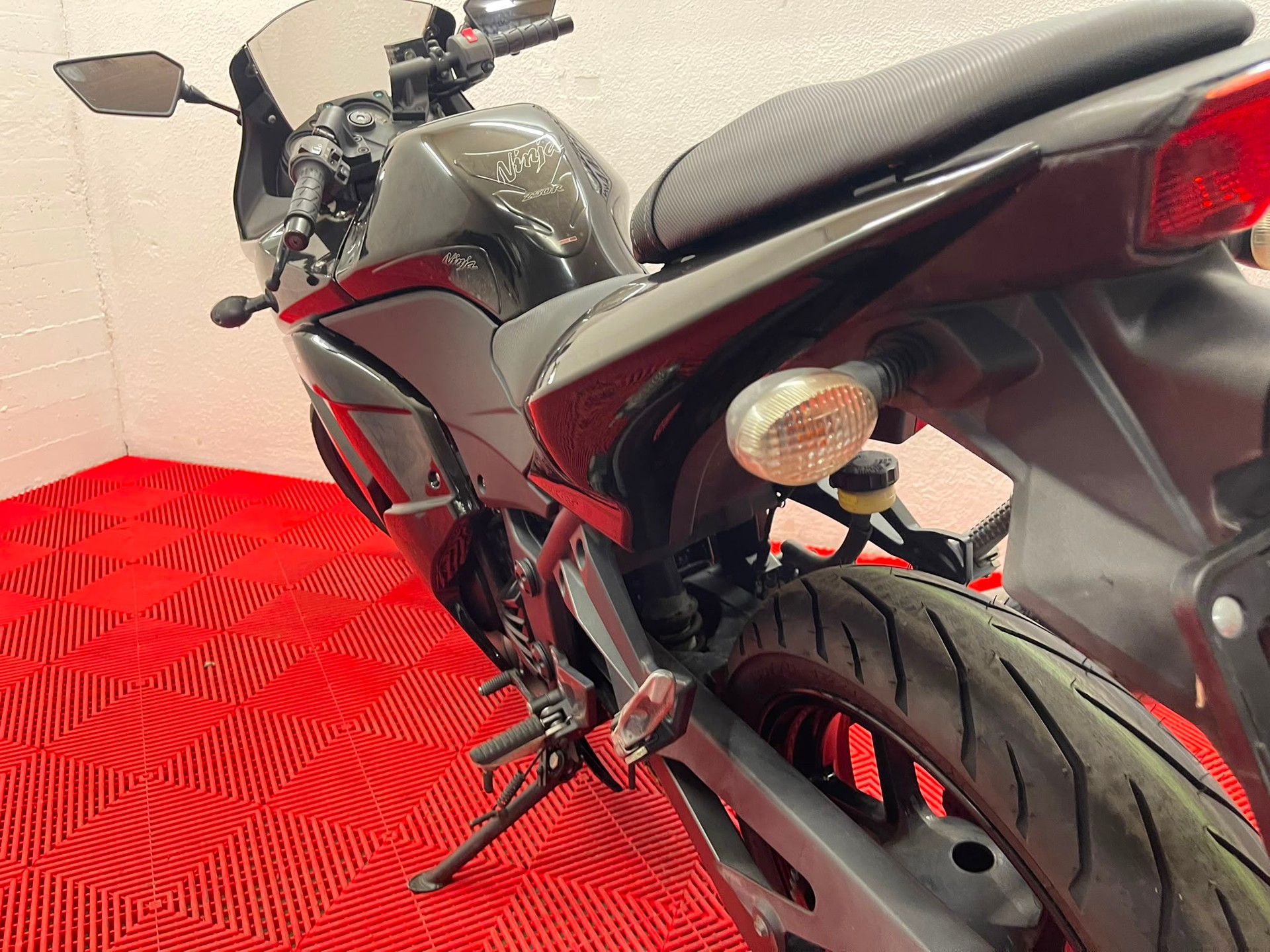 KAWASAKI Ninja 250 R-image-11