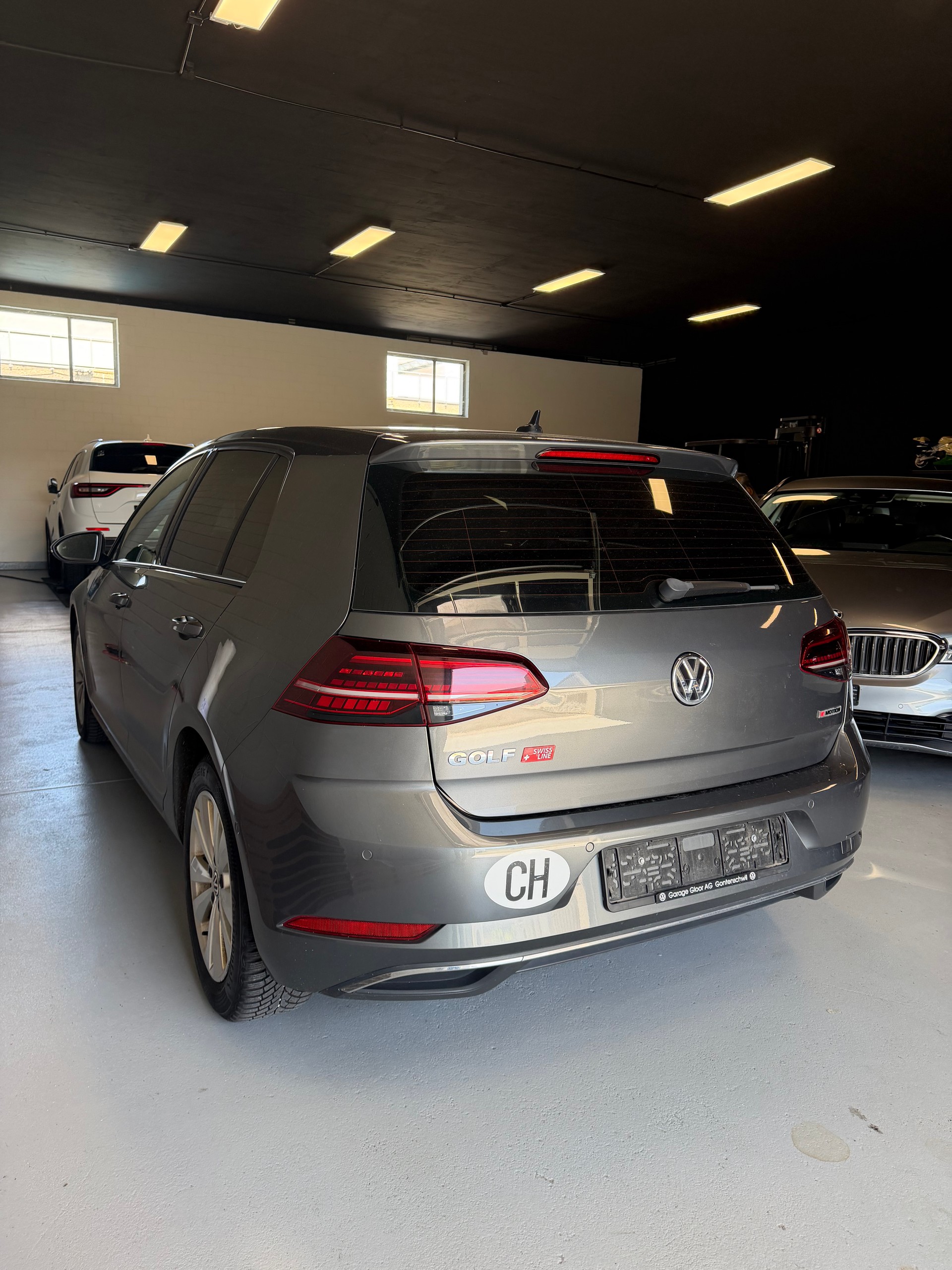 VW Golf 2.0 TDI Comfortline 4Motion DSG-image-6