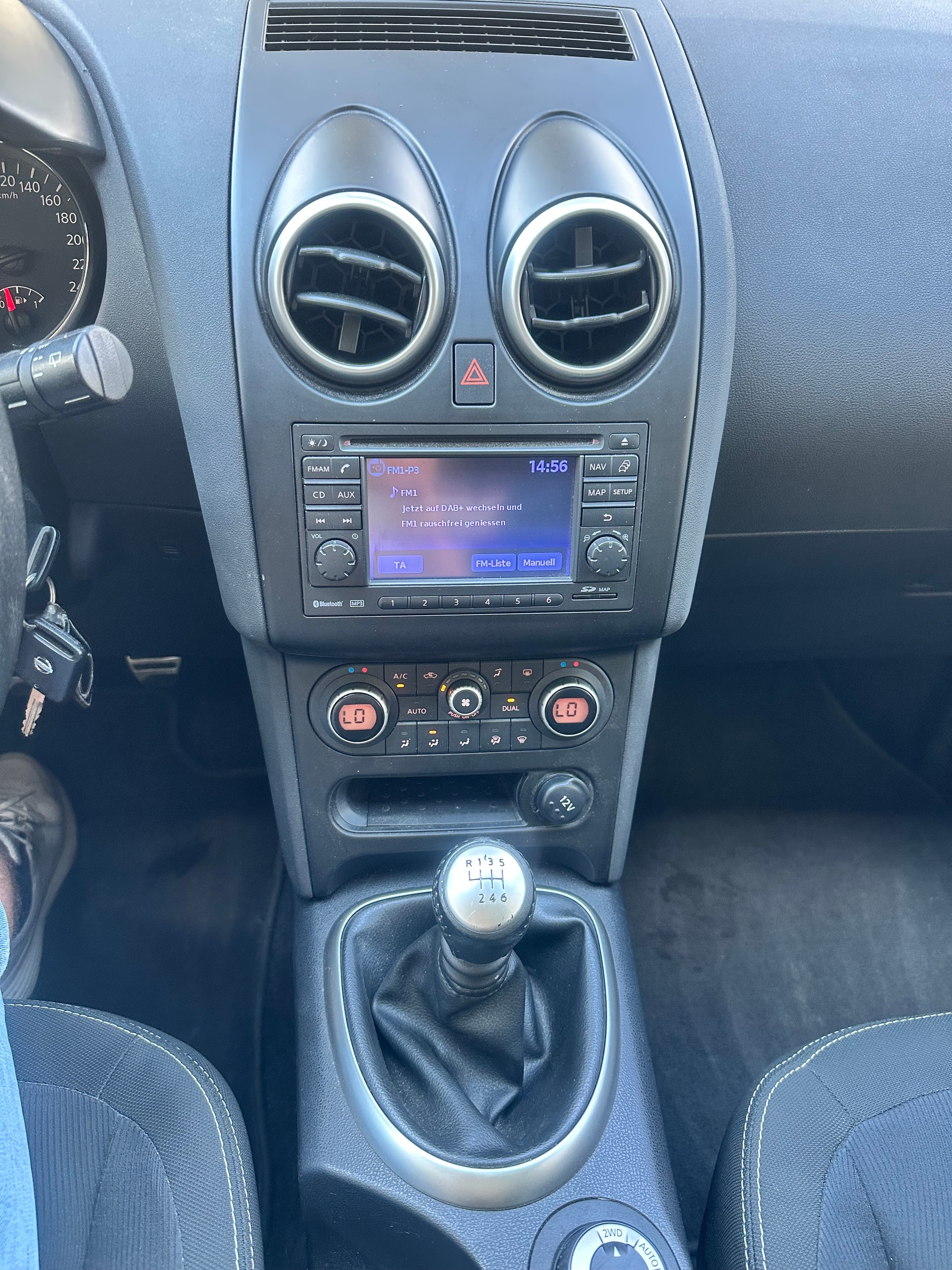 NISSAN Qashqai 2.0 4WD tekna-image-11