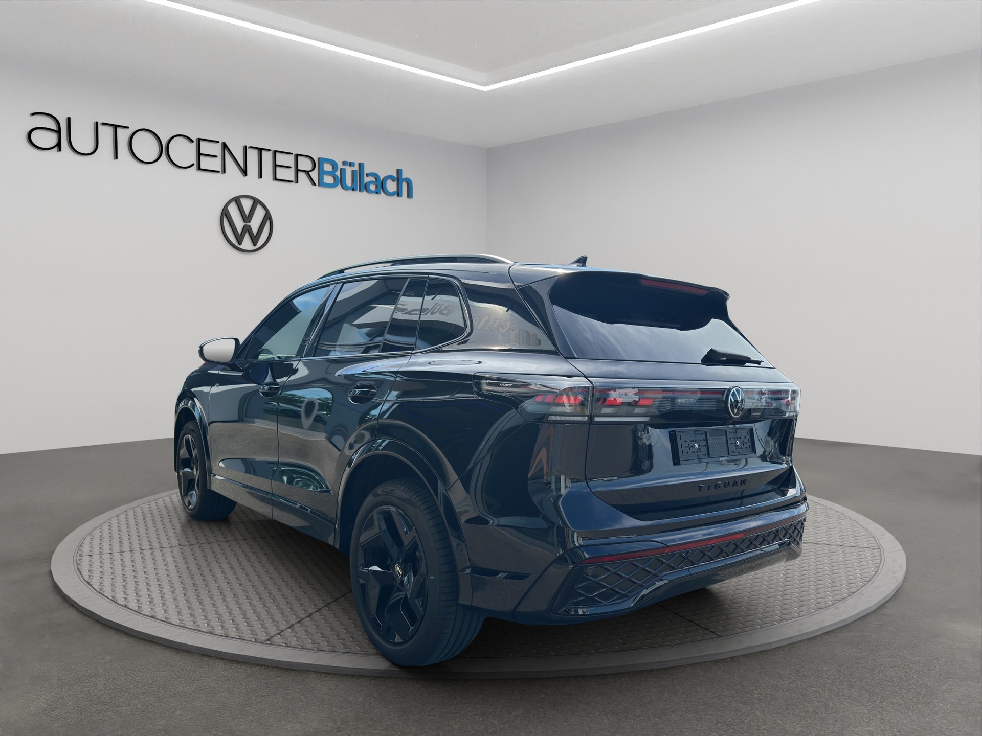 VW Tiguan 2.0 TDI SCR R-Line 4Motion DSG-image-6
