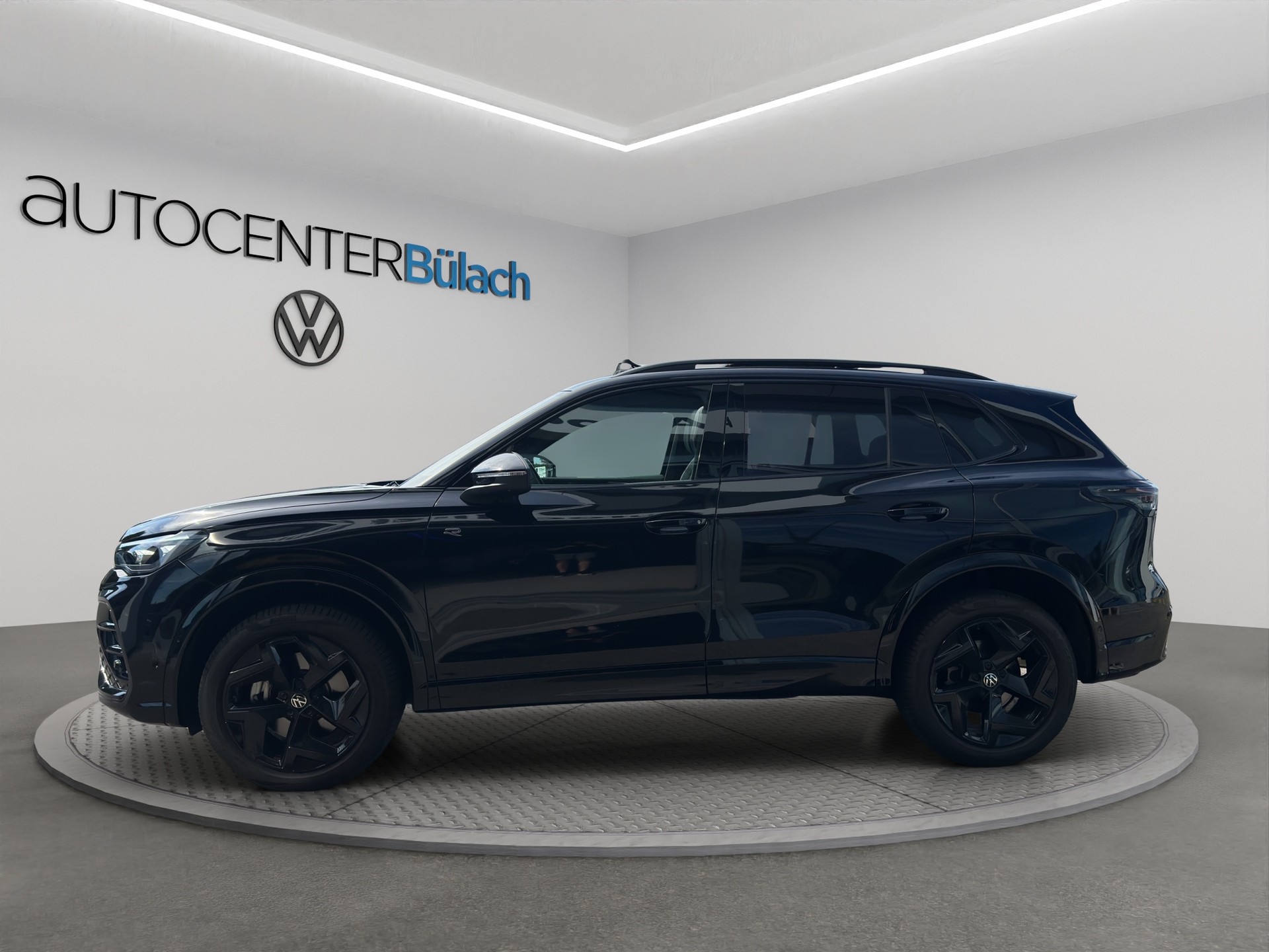 VW Tiguan 2.0 TDI SCR R-Line 4Motion DSG-image-7