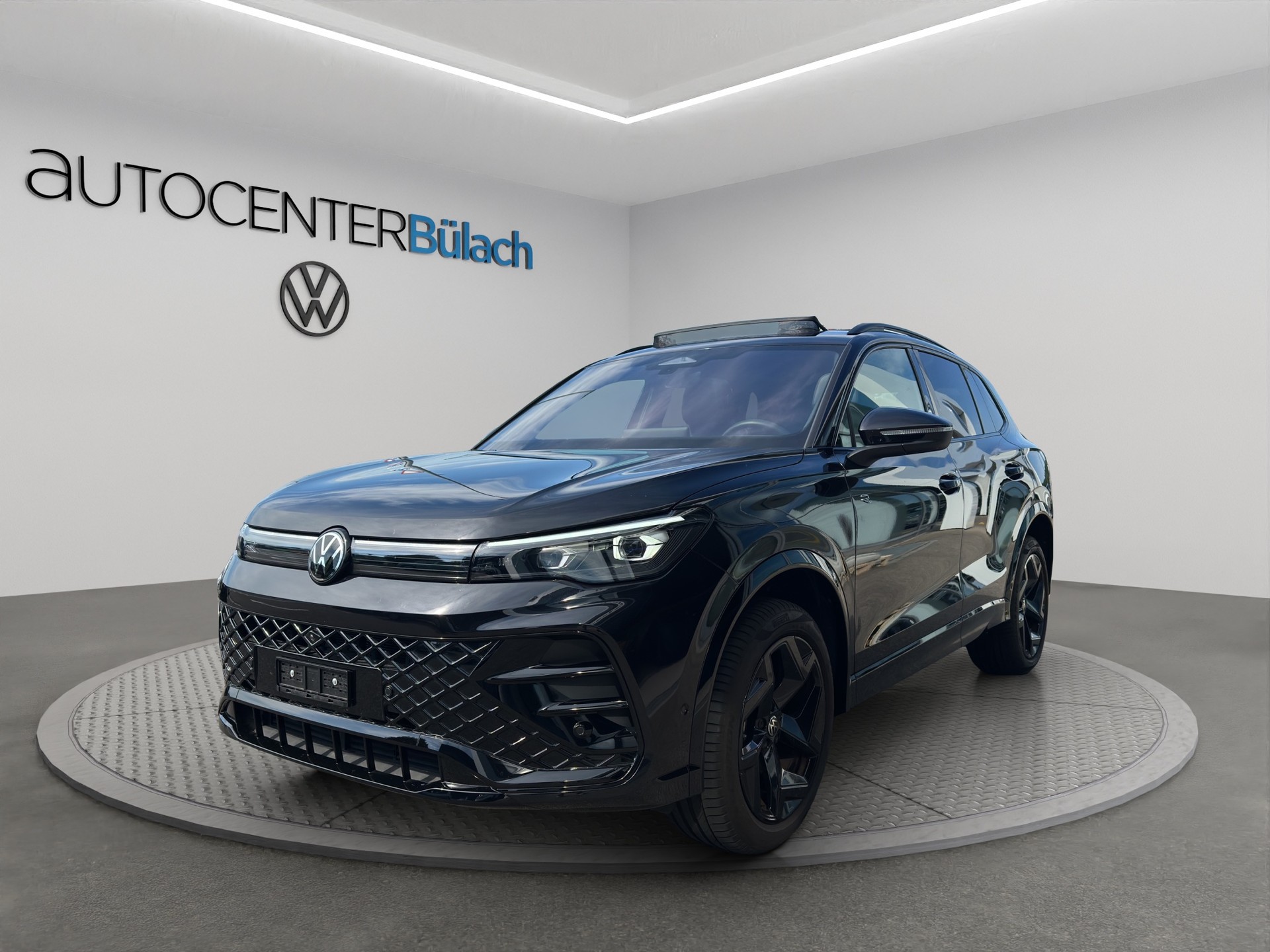 VW Tiguan 2.0 TDI SCR R-Line 4Motion DSG-image-0