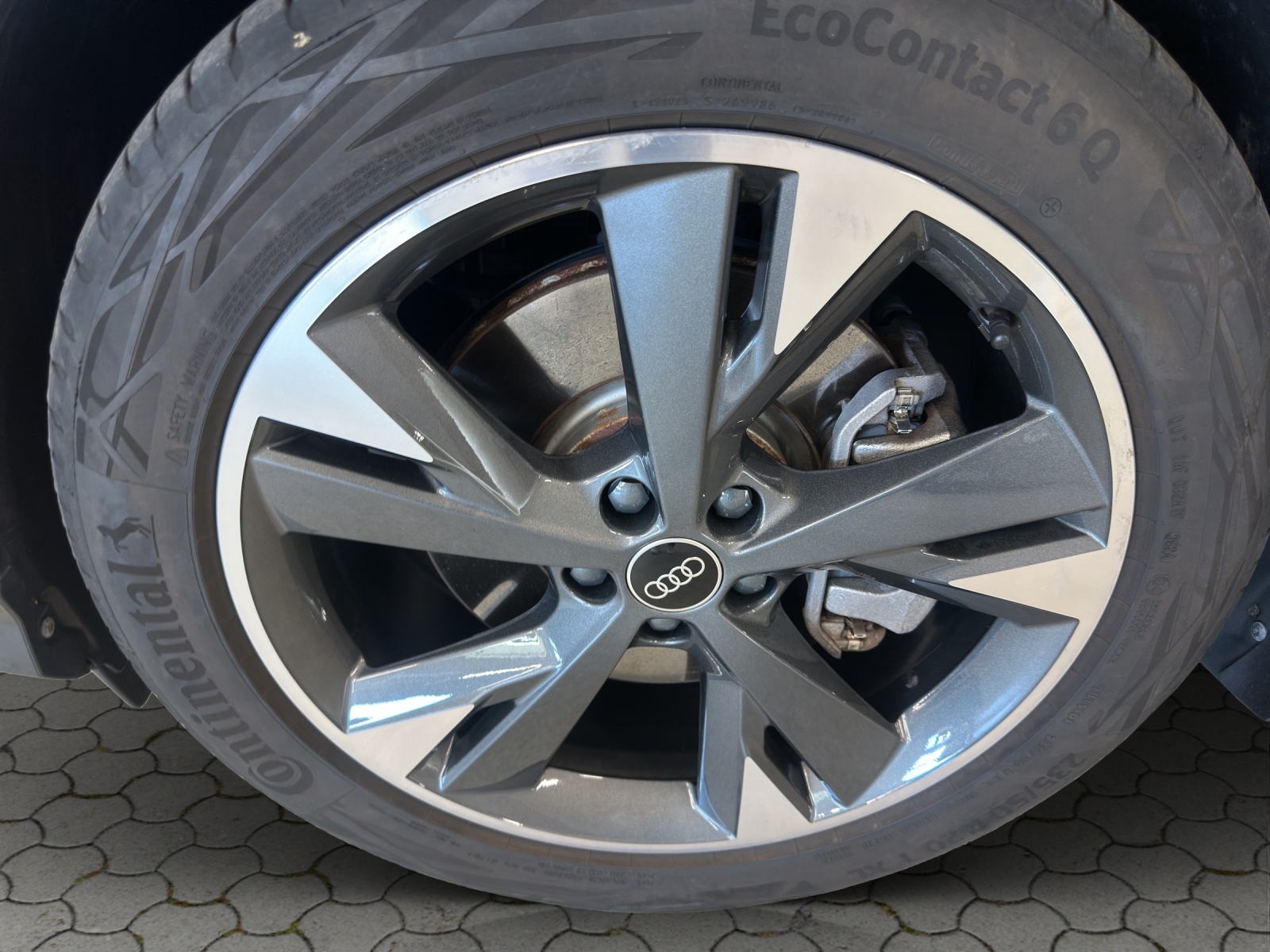 AUDI Q4 Sportback e-tron 50 quattro-image-8
