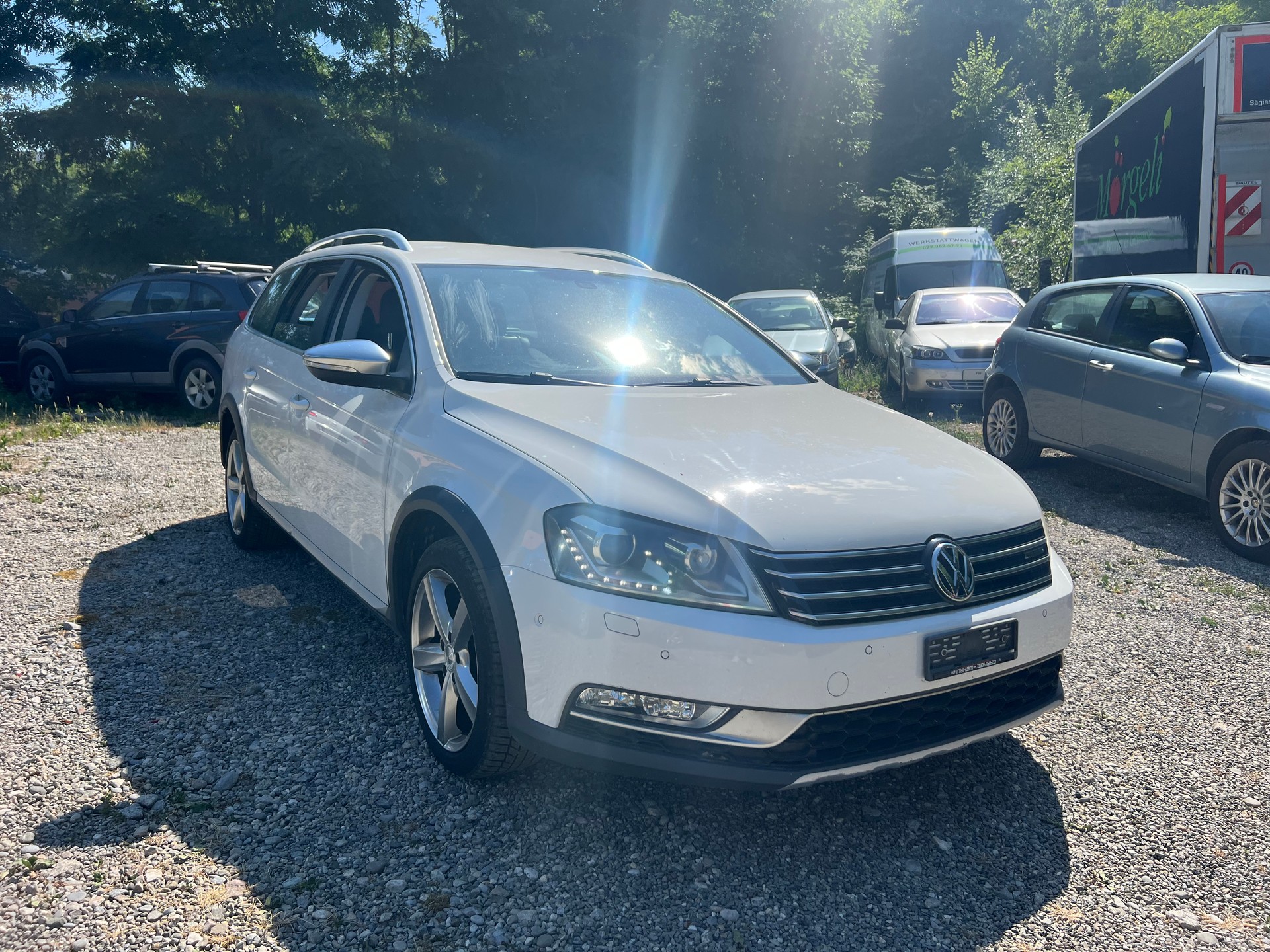 VW Passat Alltrack 2.0 TDI BMT 4Motion-image-0