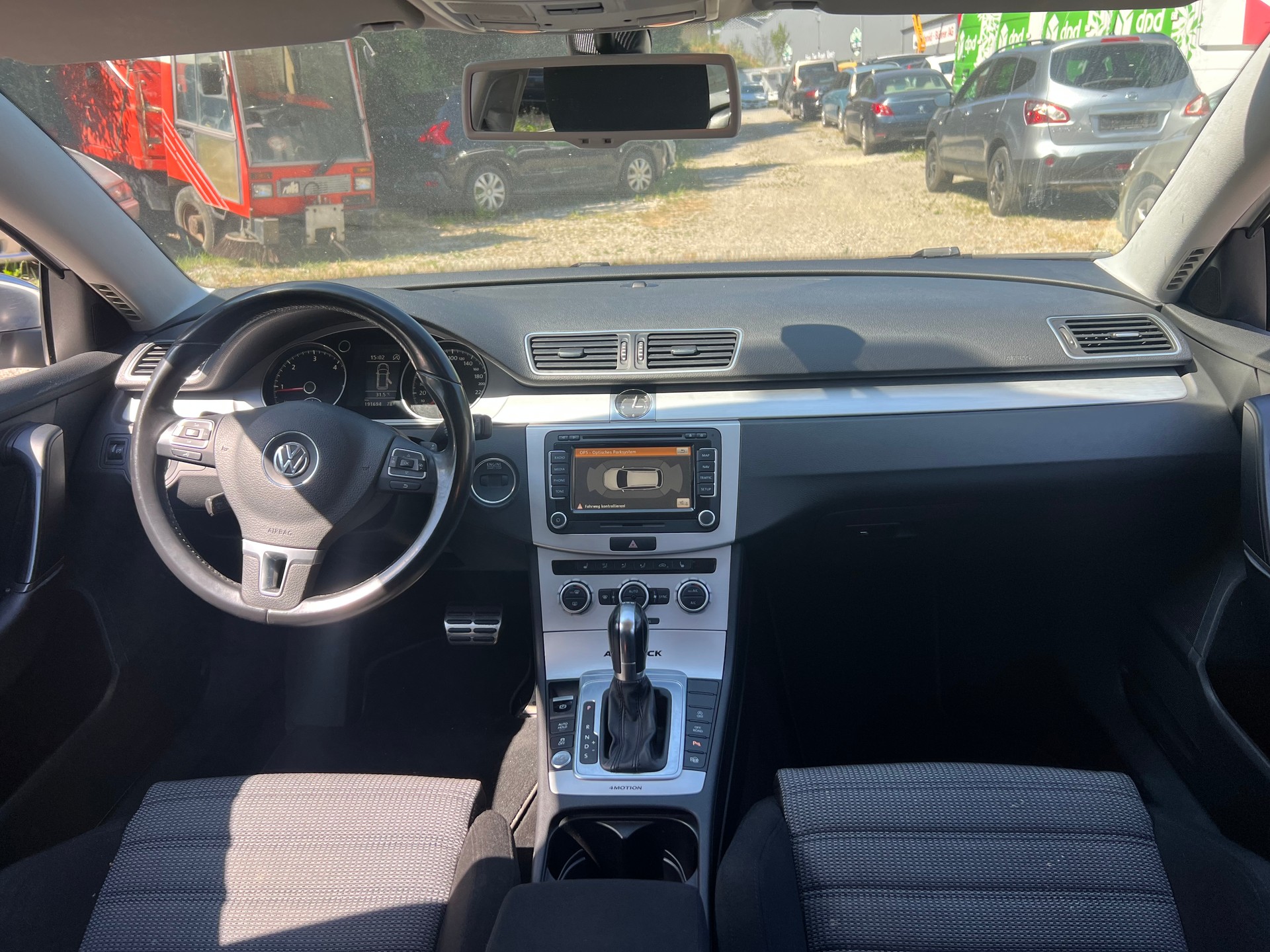 VW Passat Alltrack 2.0 TDI BMT 4Motion-image-9