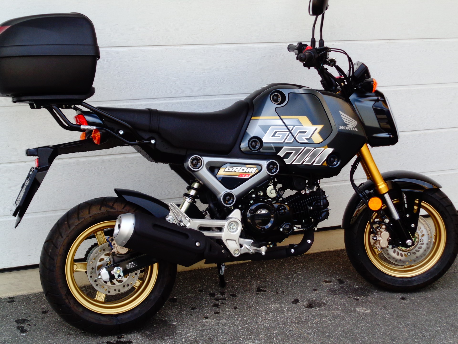 HONDA MSX 125 SP-Edition-showroom-element-3