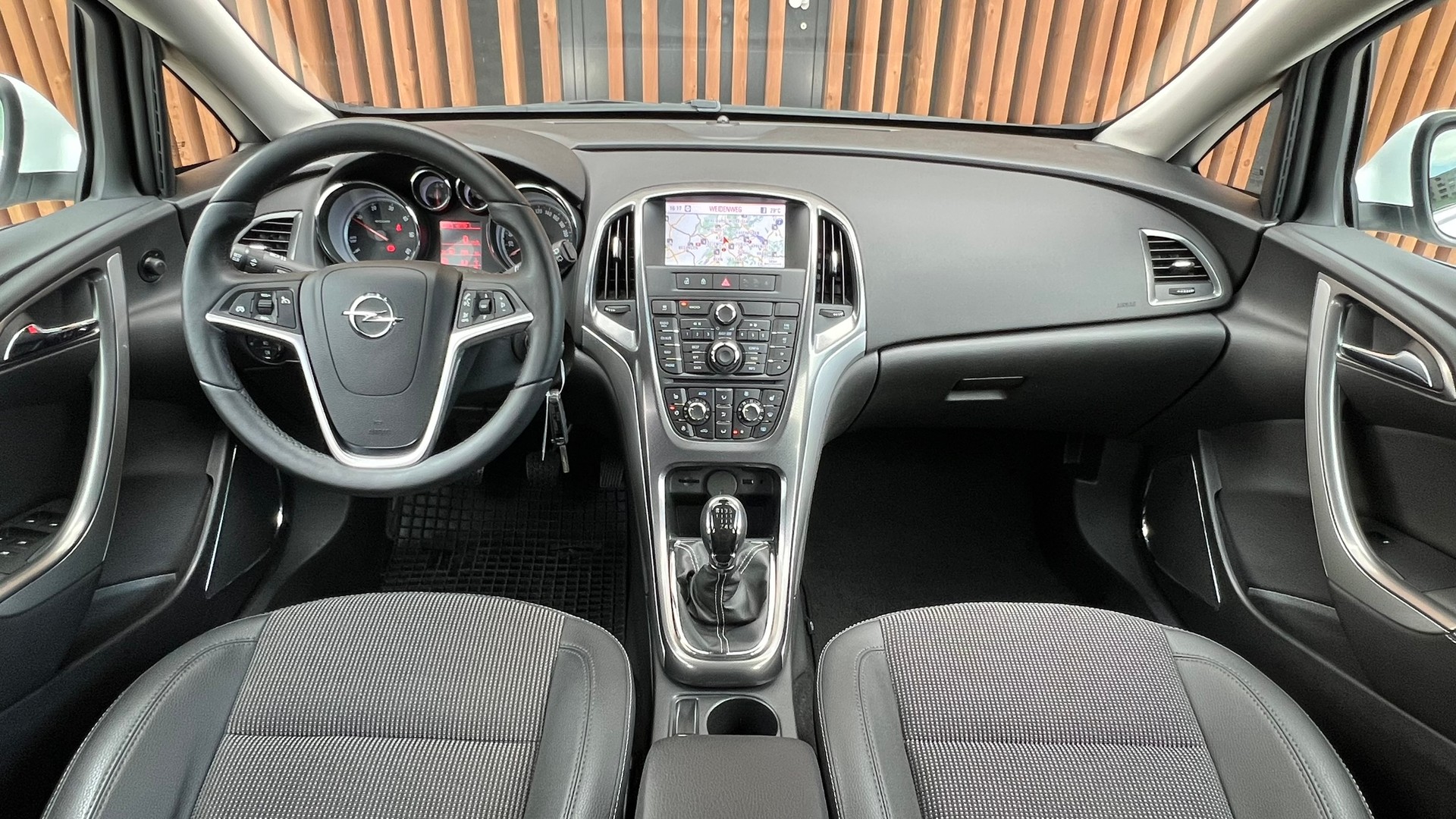 OPEL ASTRA 1.7 CDTi ECOFLEX ACTIVE EDITION l 130 PS-image-19