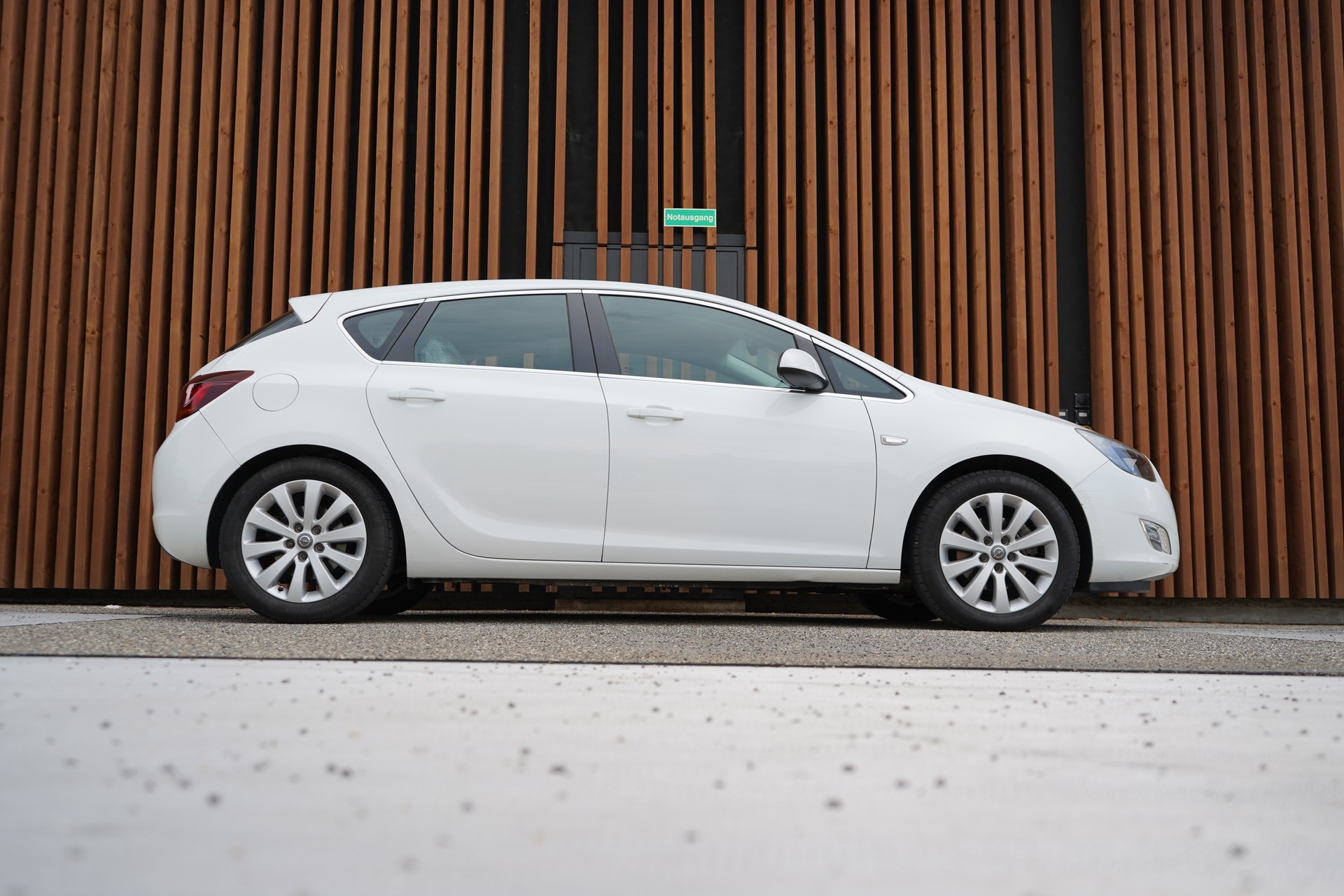 OPEL ASTRA 1.7 CDTi ECOFLEX ACTIVE EDITION l 130 PS-image-0
