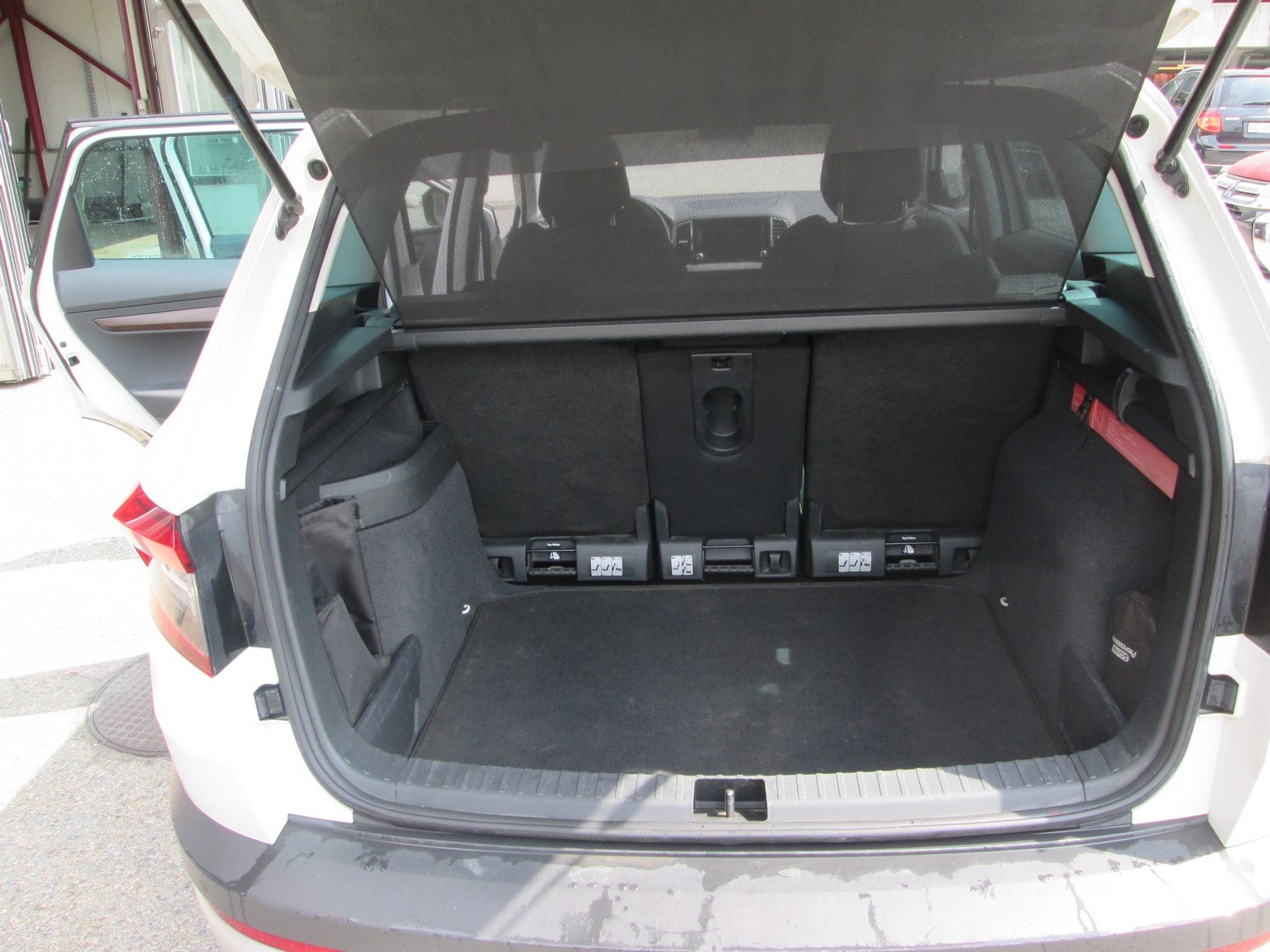 SKODA Karoq 1.5 TSI ACT Scout 4x4 DSG-image-6