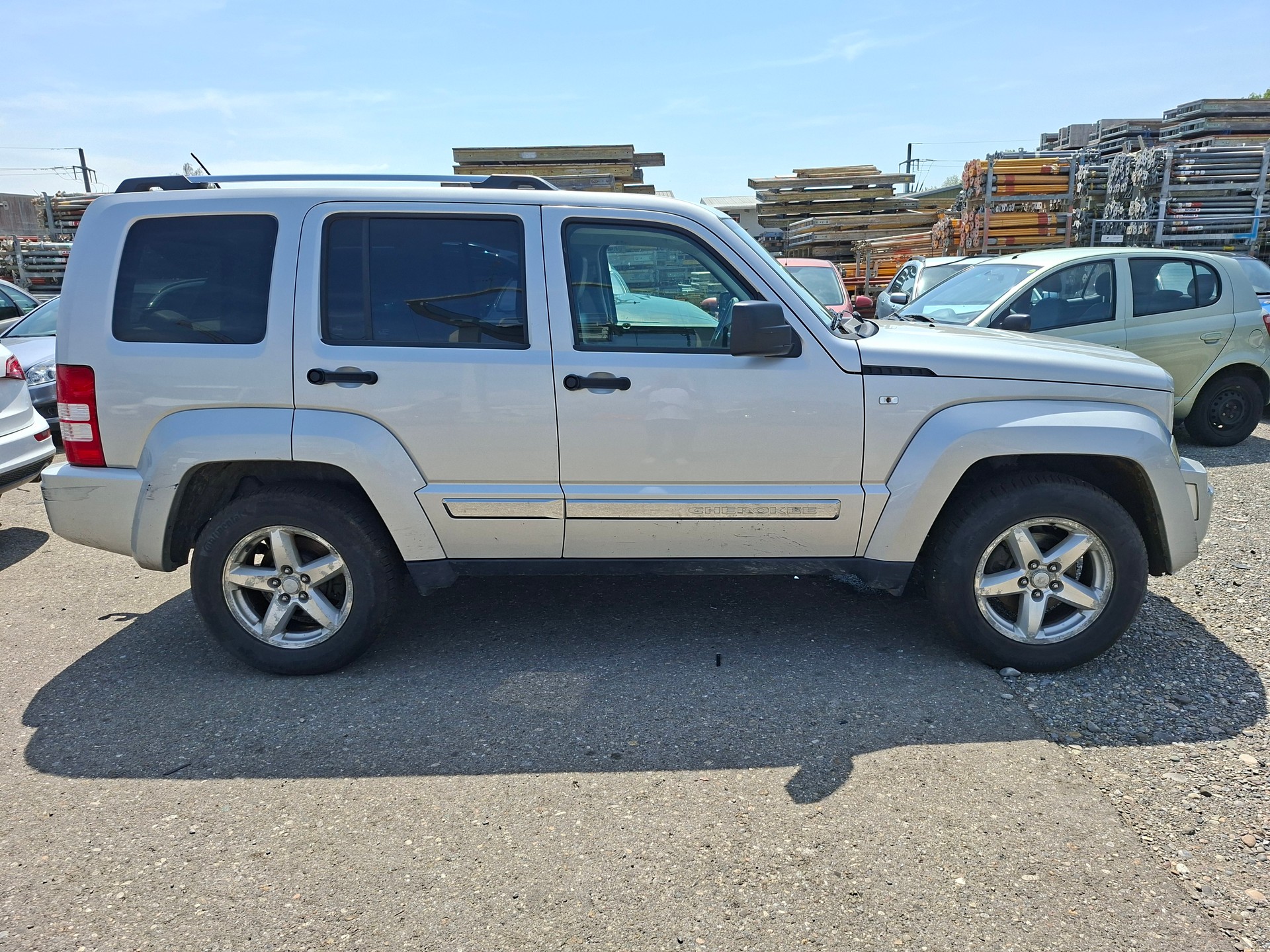 JEEP Cherokee 2.8 CRD Limited Automatic-image-0