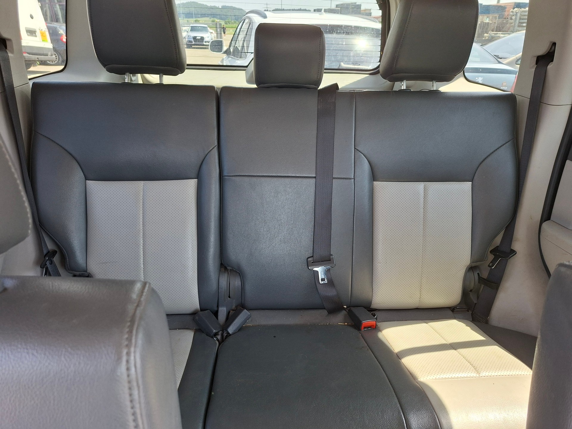 JEEP Cherokee 2.8 CRD Limited Automatic-image-11