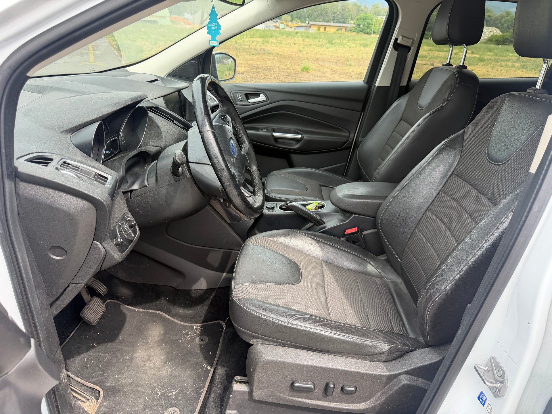 FORD Kuga 2.0 TDCi Carving 4WD PowerShift-image-6