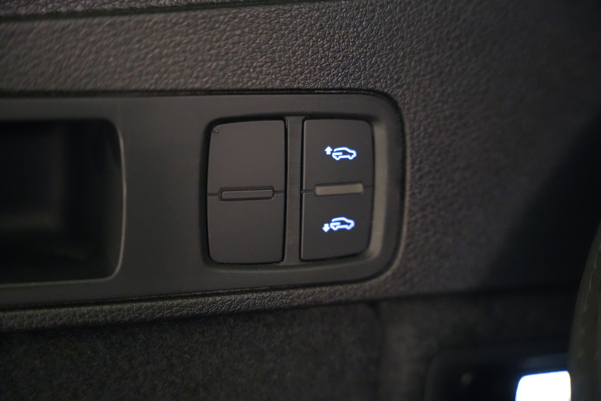 AUDI SQ5 Sportback TDI quattro tiptronic *CH-Fahrzeug* *Panorama*-image-43