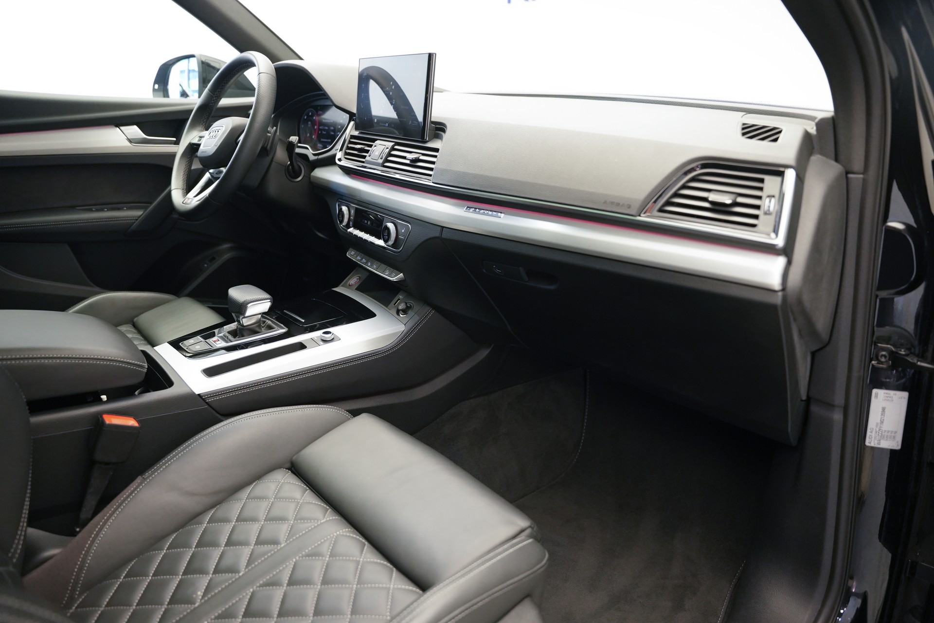 AUDI SQ5 Sportback TDI quattro tiptronic *CH-Fahrzeug* *Panorama*-image-11