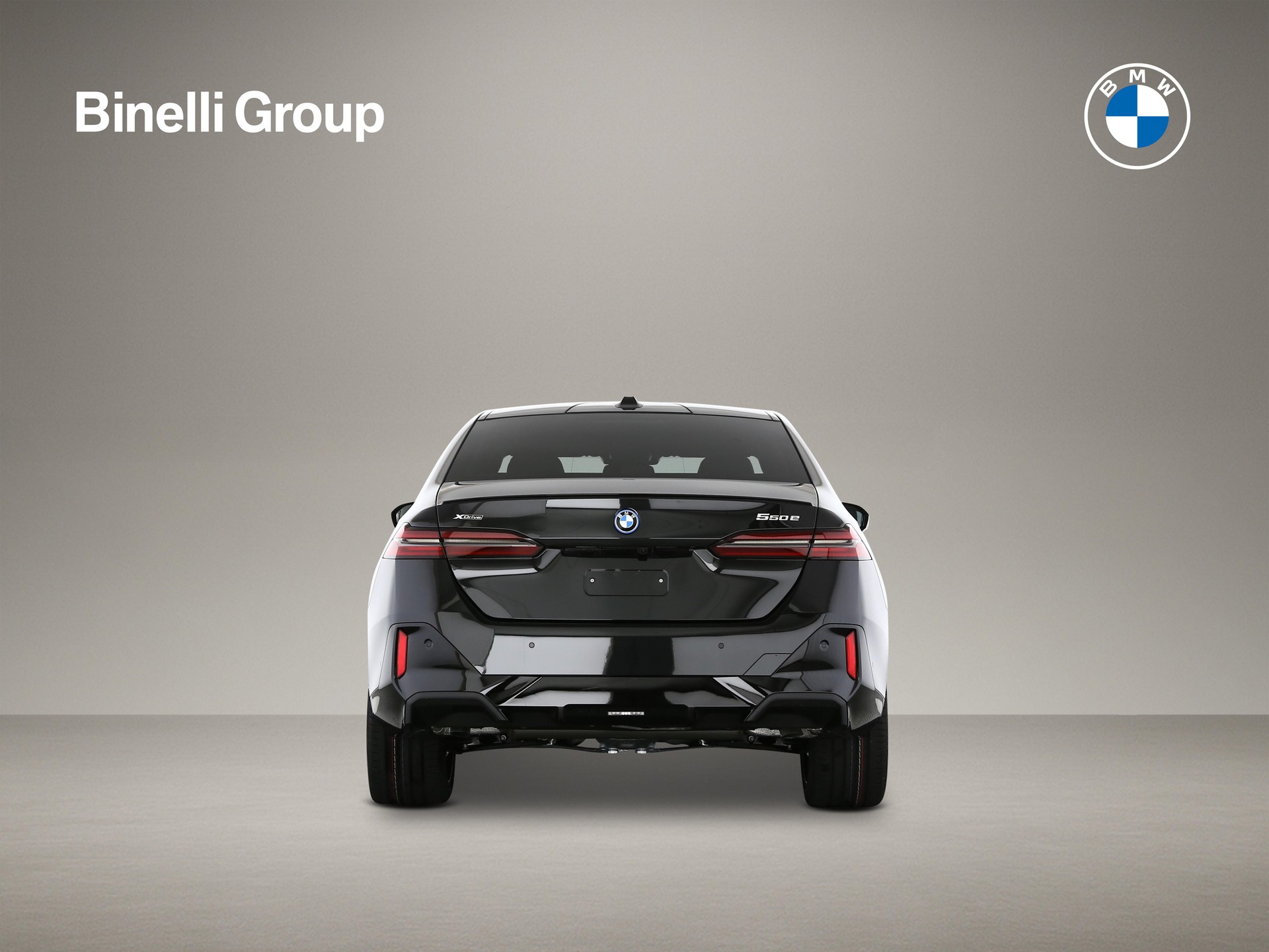 BMW 550e xDrive-image-2