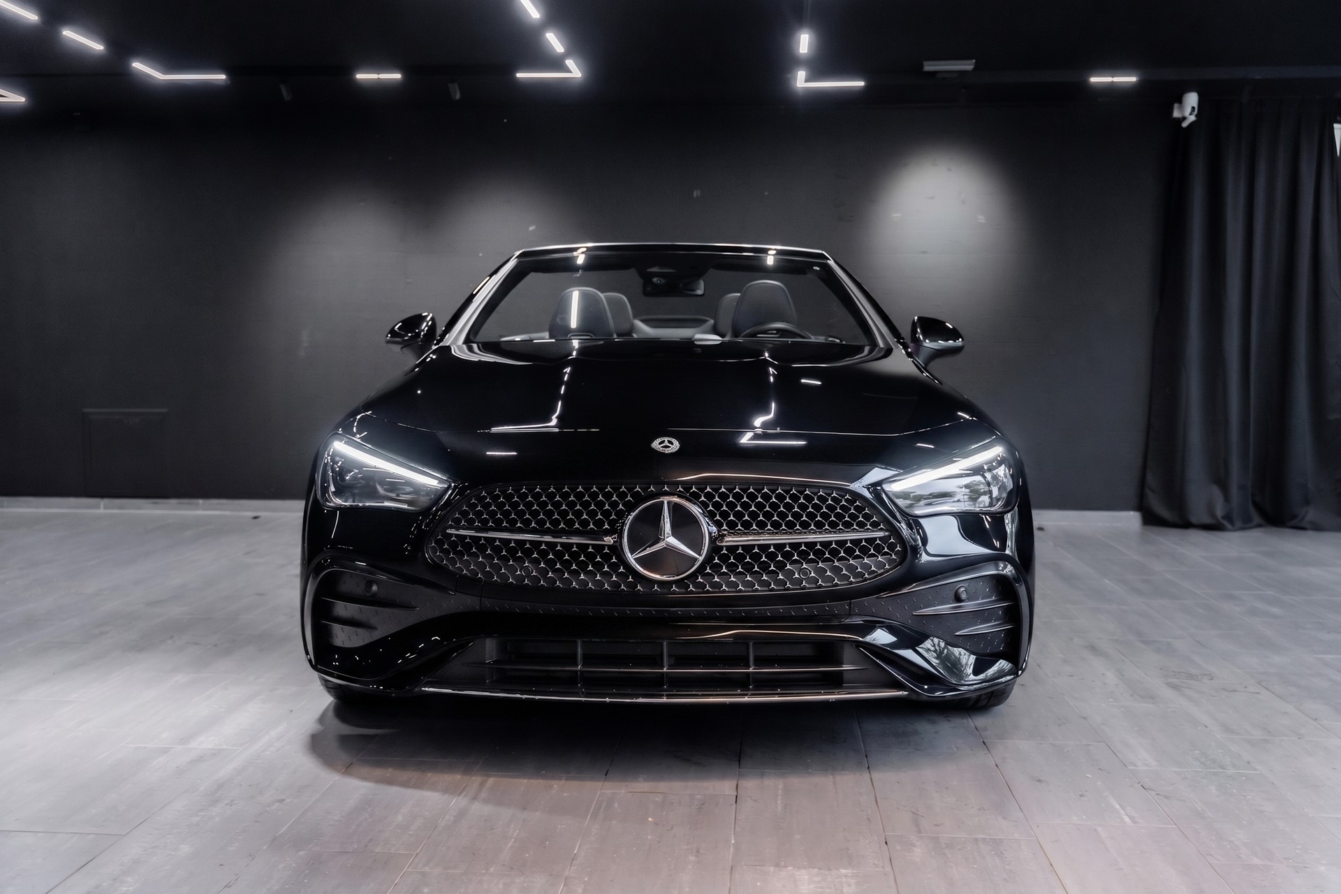 MERCEDES-BENZ CLE 200 Cabrio 4Matic 9G-Tronic-image-1