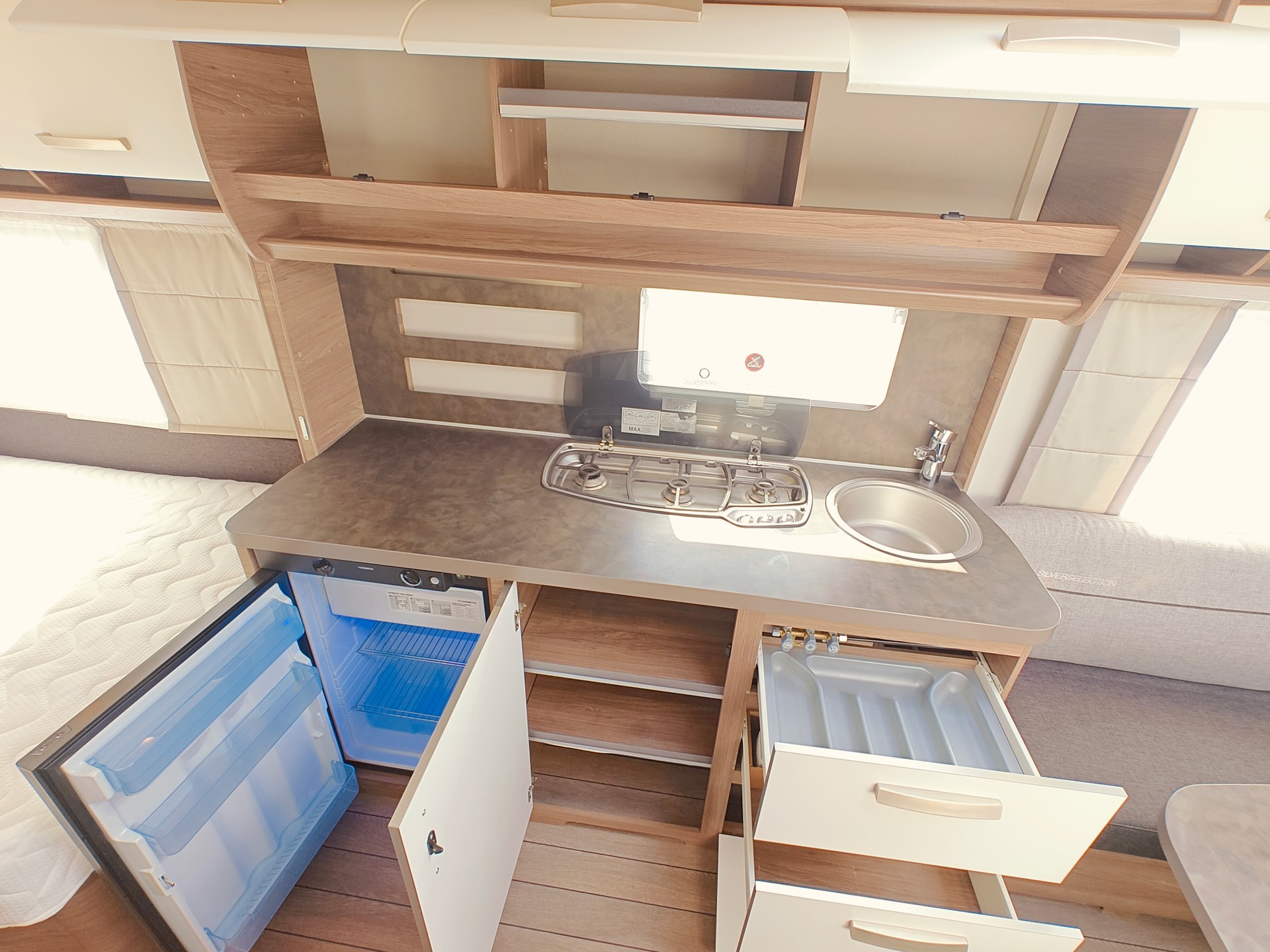 KNAUS Sport 500 UF Silver Selection -- Klima -- Mover -- Markise-image-17