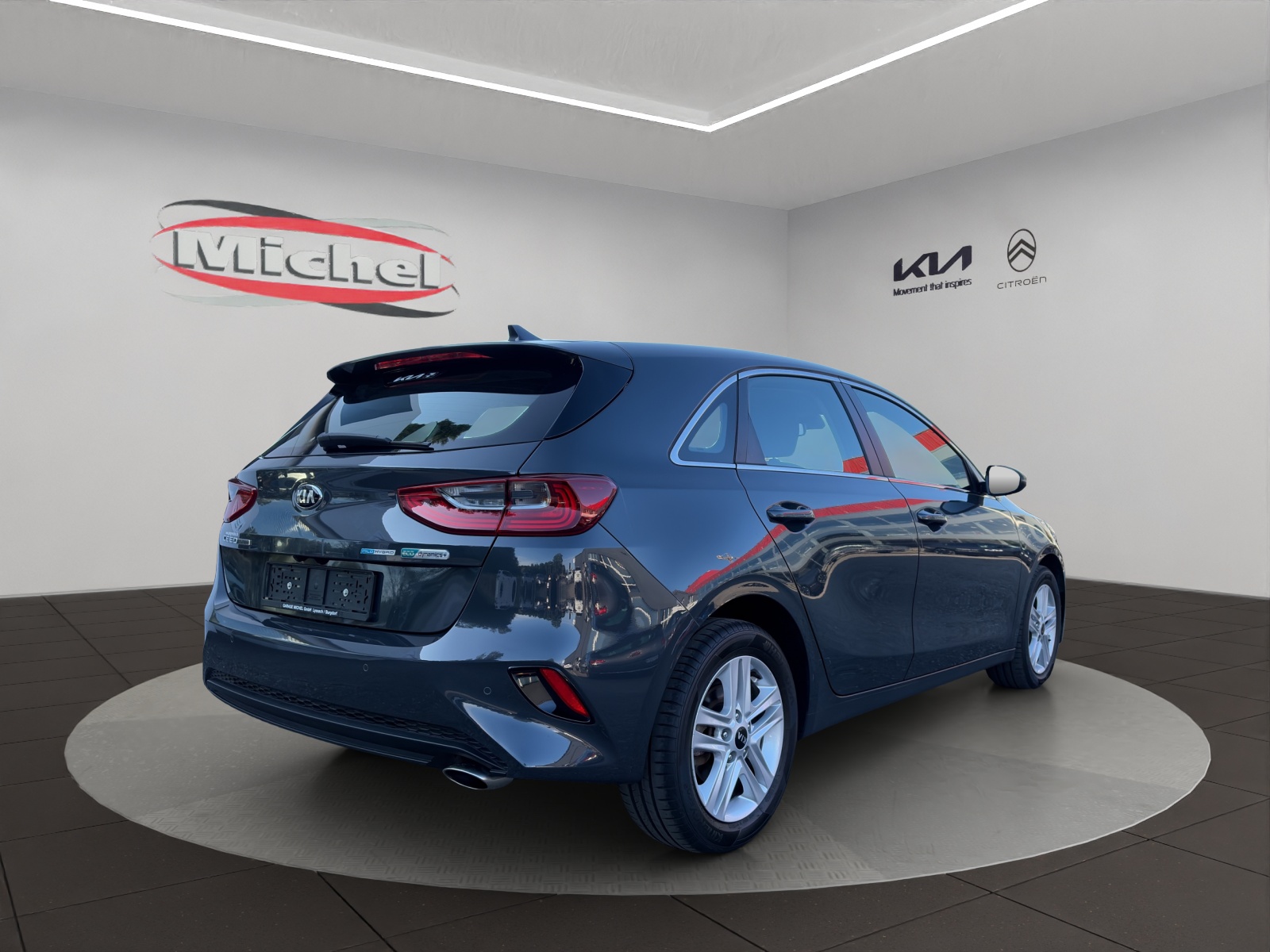 KIA Ceed 1.5 T-GDi MHEV Power DCT / Rückfahrkamera / Einparkhilfe hinten / Tempomat / Alarmanlage / inkl. Winterreifen-image-4