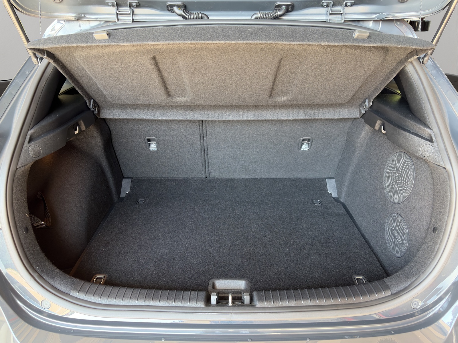 KIA Ceed 1.5 T-GDi MHEV Power DCT / Rückfahrkamera / Einparkhilfe hinten / Tempomat / Alarmanlage / inkl. Winterreifen-image-14