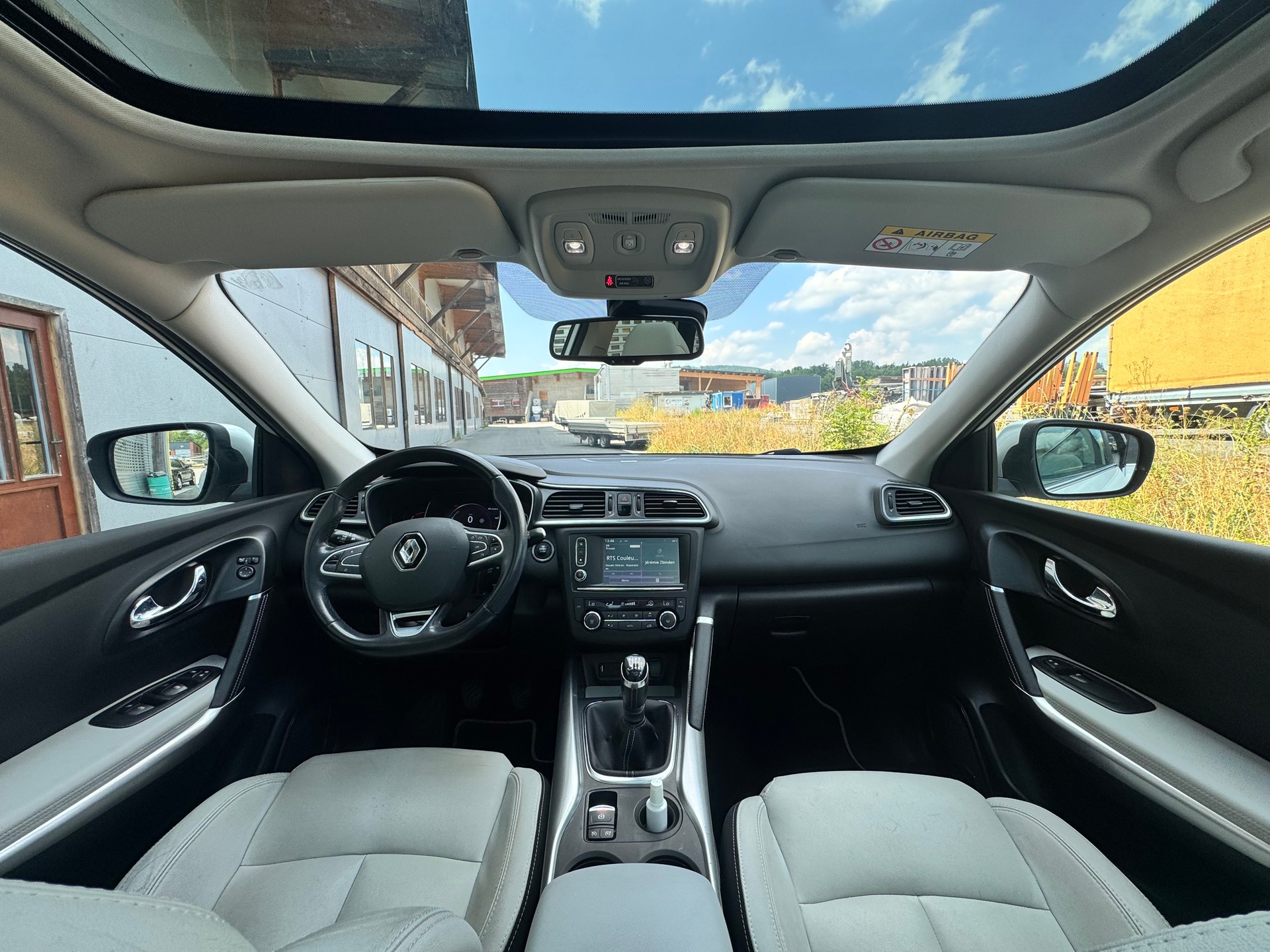RENAULT Kadjar 1.6 16V Turbo Intens-image-12