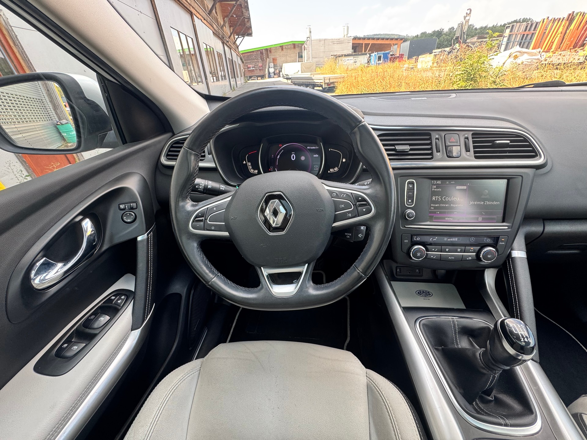RENAULT Kadjar 1.6 16V Turbo Intens-image-7